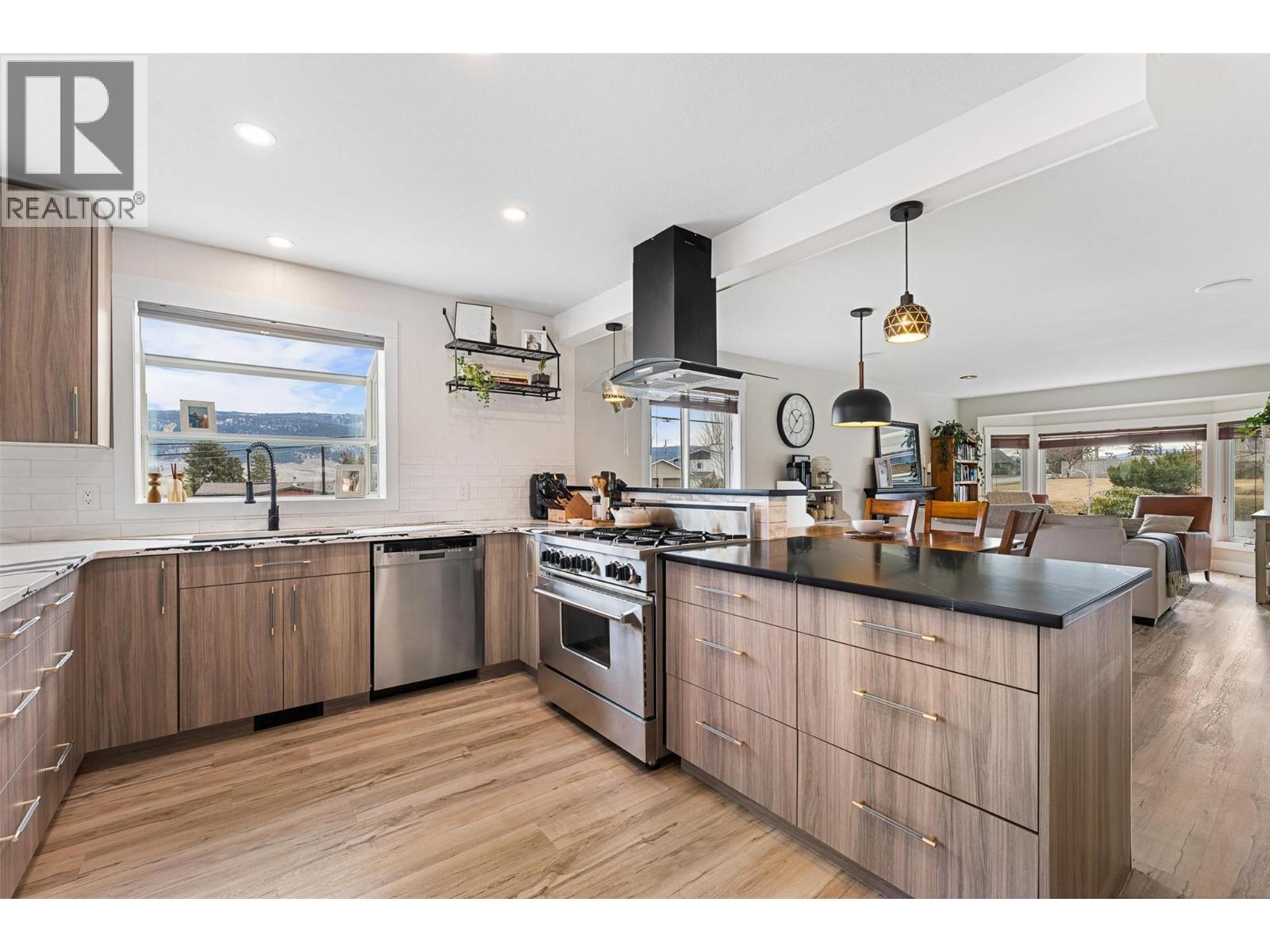 2186 Finlay Court, Lake Country, British Columbia  V1V 1J1 - Photo 12 - 10377876