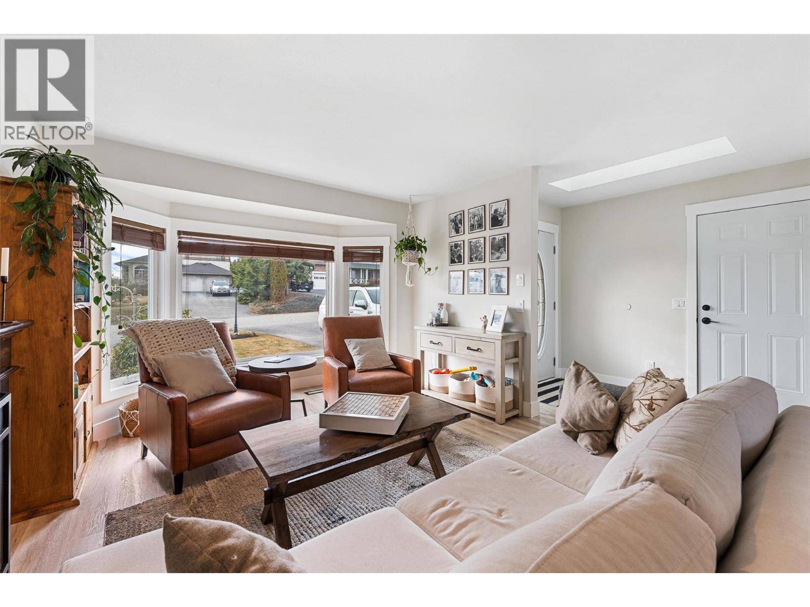 2186 Finlay Court, Lake Country, British Columbia  V1V 1J1 - Photo 5 - 10377876