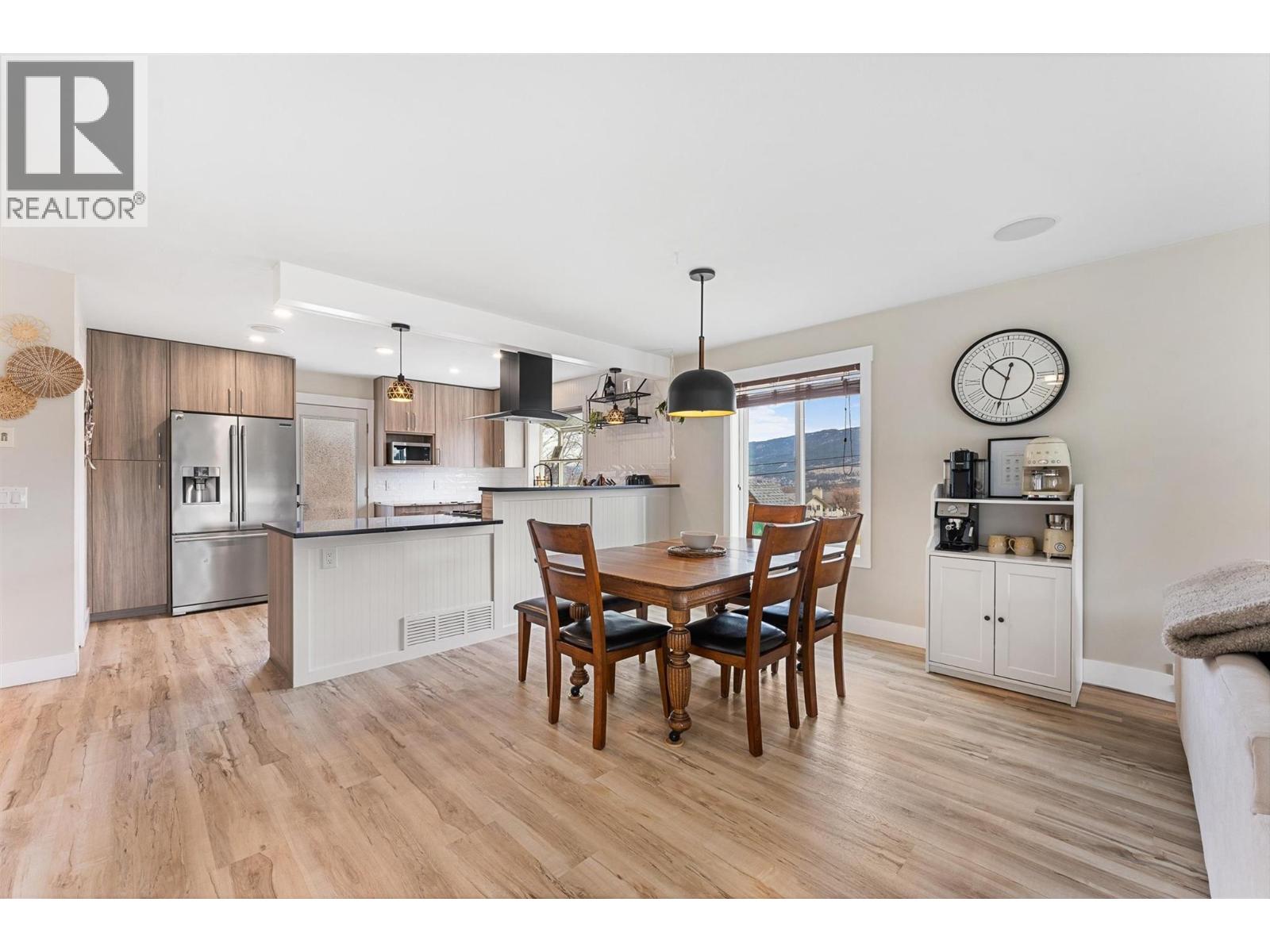 2186 Finlay Court, Lake Country, British Columbia  V1V 1J1 - Photo 8 - 10377876