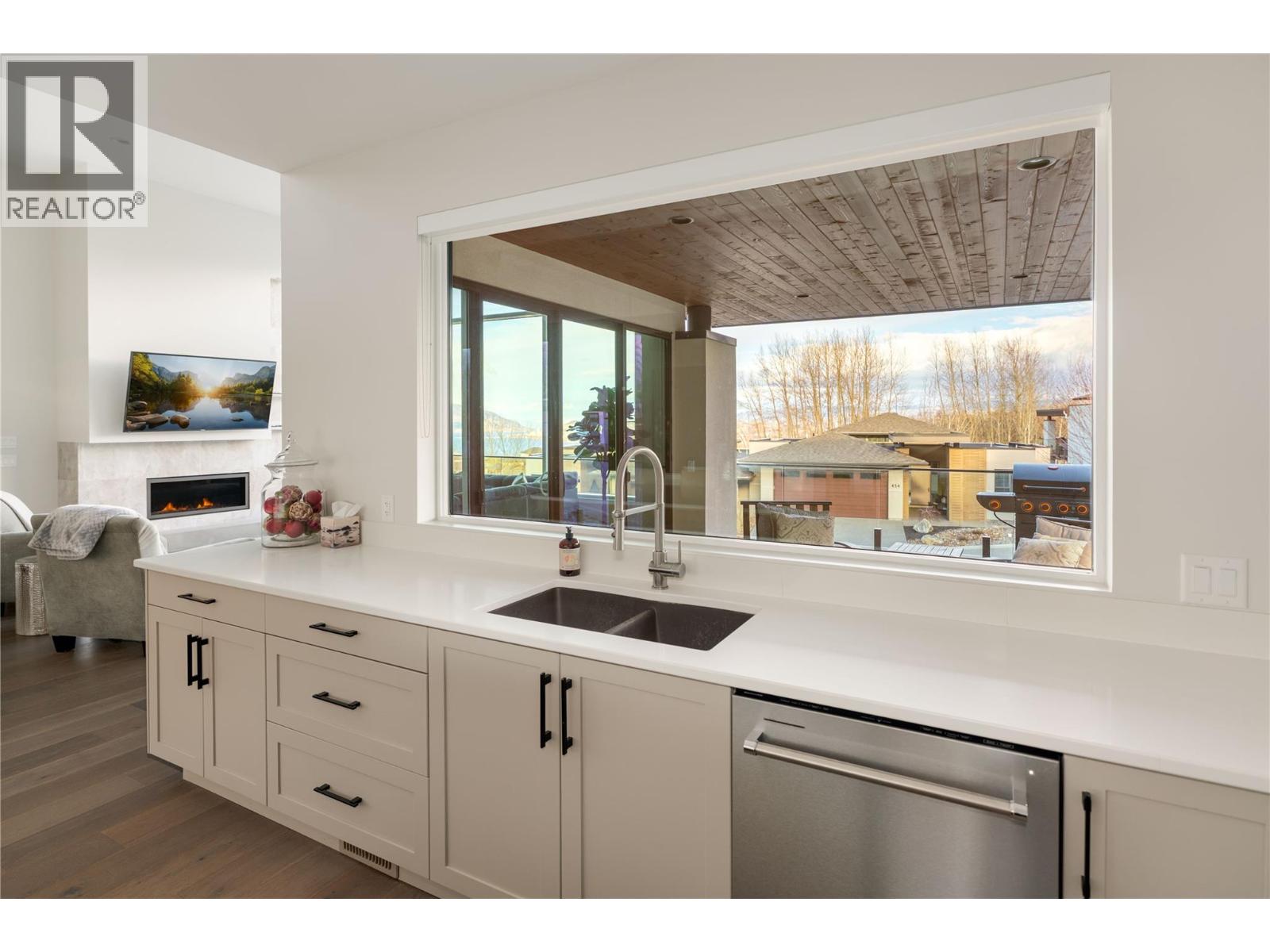 456 Sparrow Hawk Court, Kelowna, British Columbia  V1W 0A6 - Photo 10 - 10378071