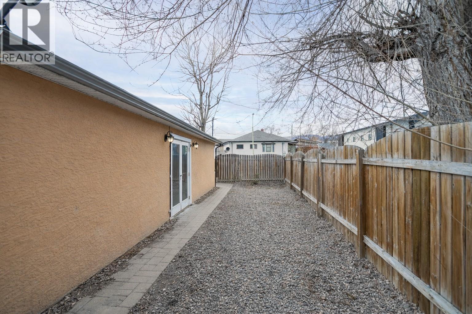 2293 Woodlawn Street, Kelowna, British Columbia  V1Y 2T1 - Photo 20 - 10377230