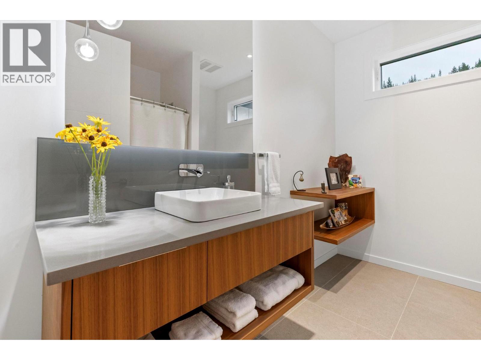 5147 Sunset Drive, Eagle Bay, British Columbia  V0E 1T0 - Photo 23 - 10376339