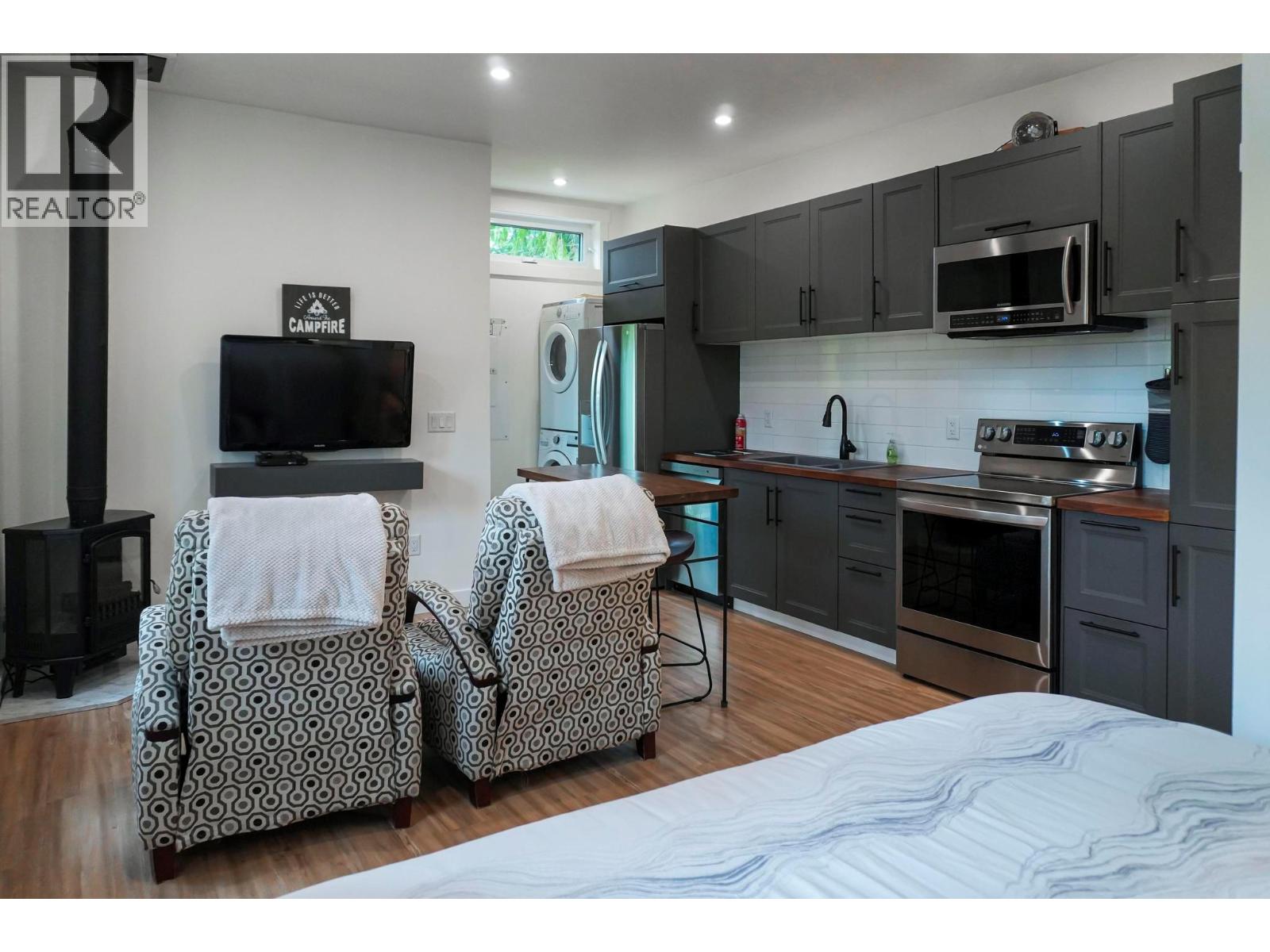 5147 Sunset Drive, Eagle Bay, British Columbia  V0E 1T0 - Photo 42 - 10376339