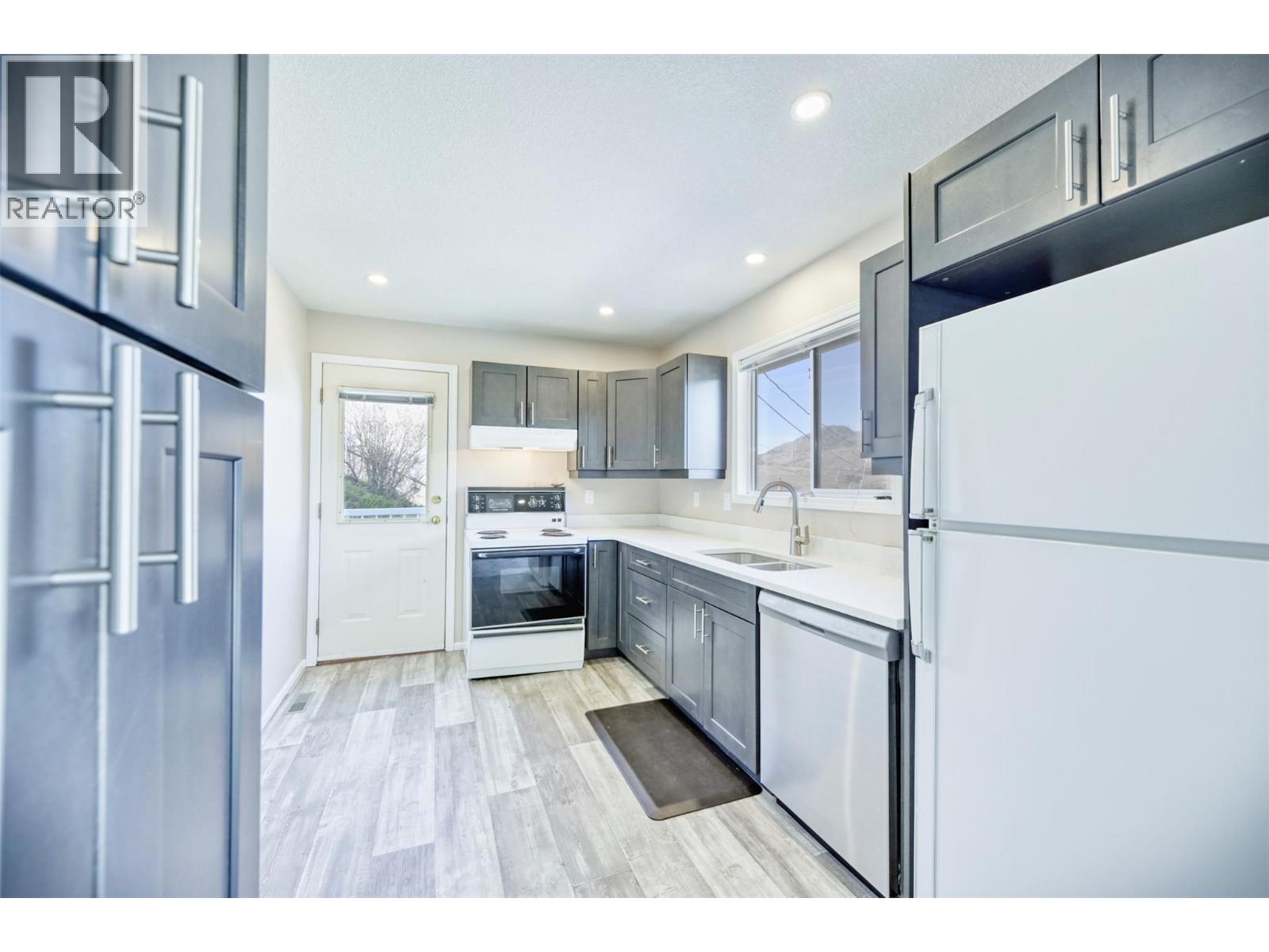 10408 87th Street, Osoyoos, British Columbia  V0H 1V2 - Photo 6 - 10377769