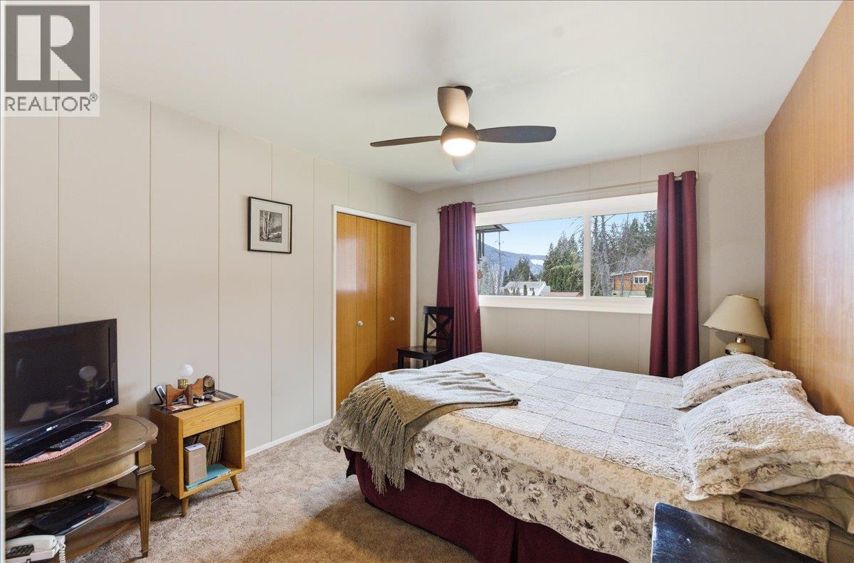 1832 Third Street, Fruitvale, British Columbia  V0G 1L1 - Photo 35 - 10377637