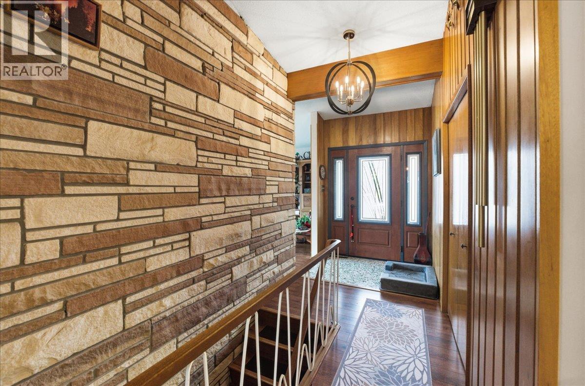 1832 Third Street, Fruitvale, British Columbia  V0G 1L1 - Photo 6 - 10377637