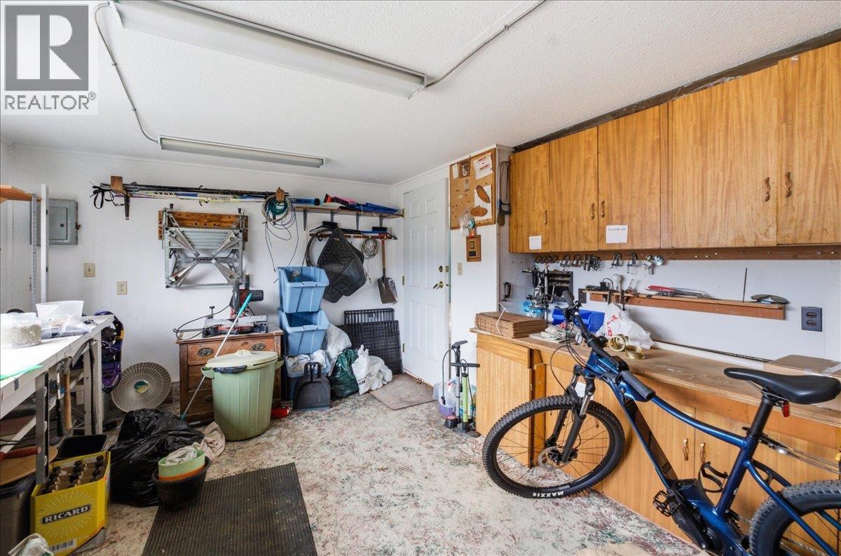 1832 Third Street, Fruitvale, British Columbia  V0G 1L1 - Photo 62 - 10377637