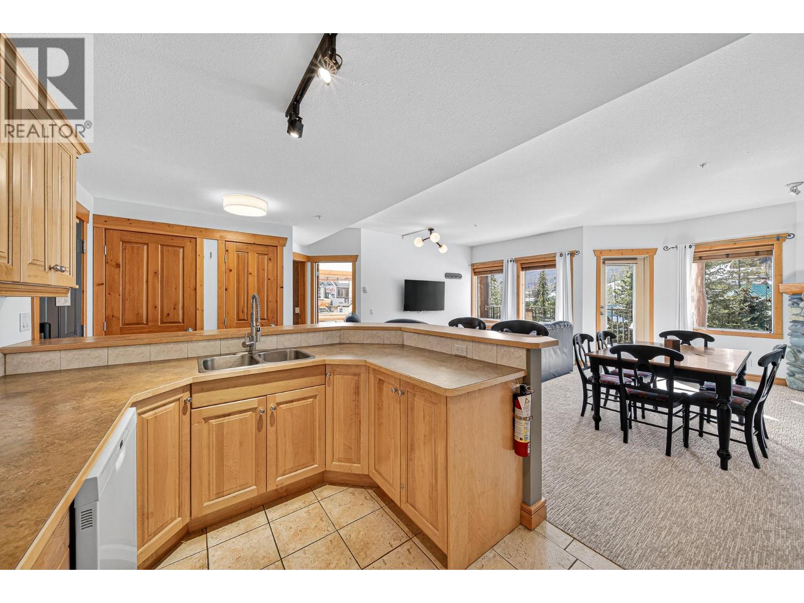 5350 Highline Drive Unit# 2221, Fernie, British Columbia  V0B 1M6 - Photo 18 - 10377463