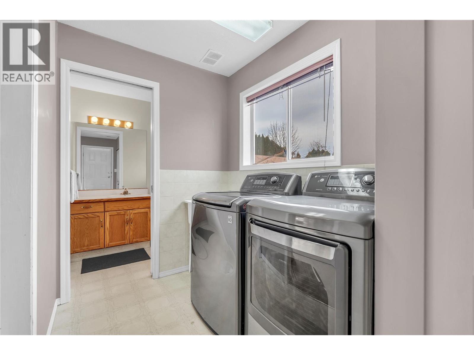 136 Rogers Crescent, Penticton, British Columbia  V2A 8E6 - Photo 17 - 10378107