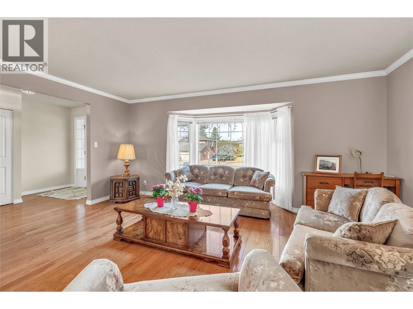 136 Rogers Crescent, Penticton, British Columbia  V2A 8E6 - Photo 5 - 10378107