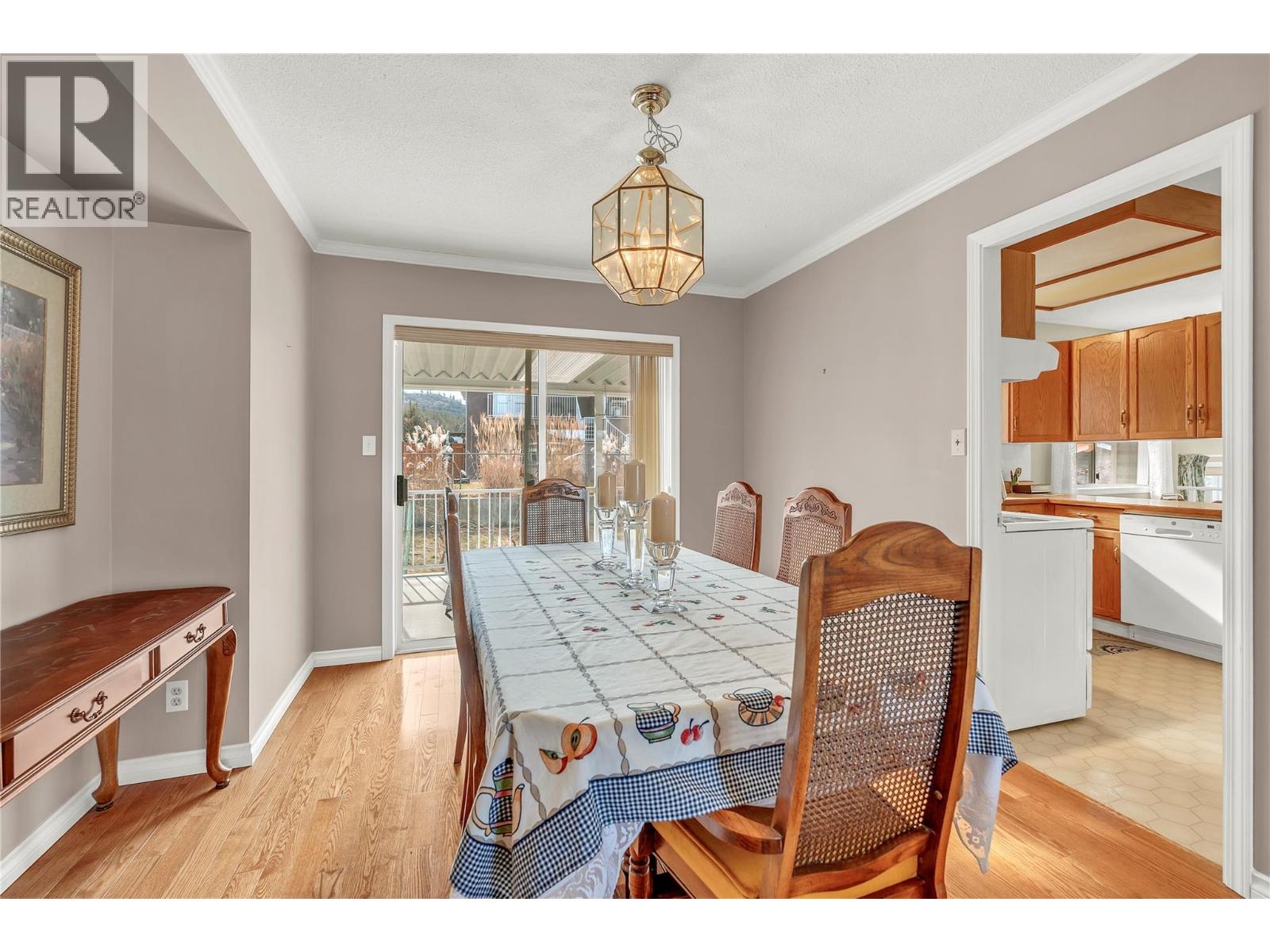 136 Rogers Crescent, Penticton, British Columbia  V2A 8E6 - Photo 6 - 10378107