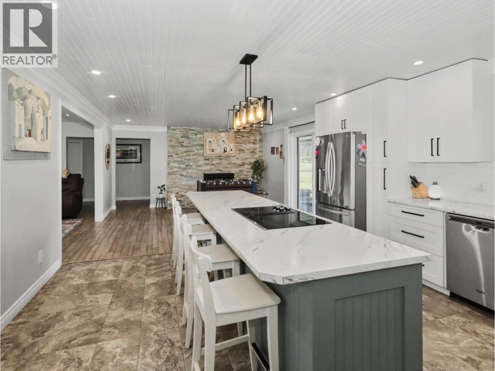 5015 Siminoff Road, Grand Forks, British Columbia  V0H 1H4 - Photo 19 - 10378052