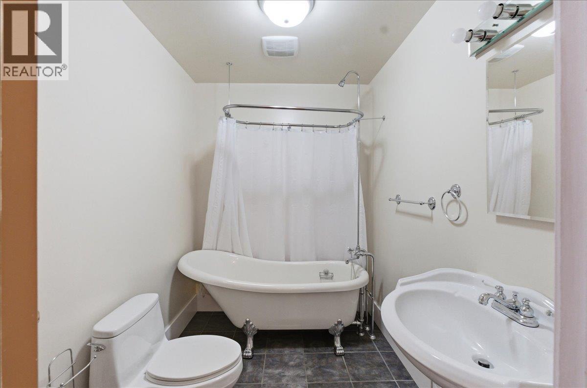 201 Ritchie Avenue, Trail, British Columbia  V1R 1H1 - Photo 13 - 10377562