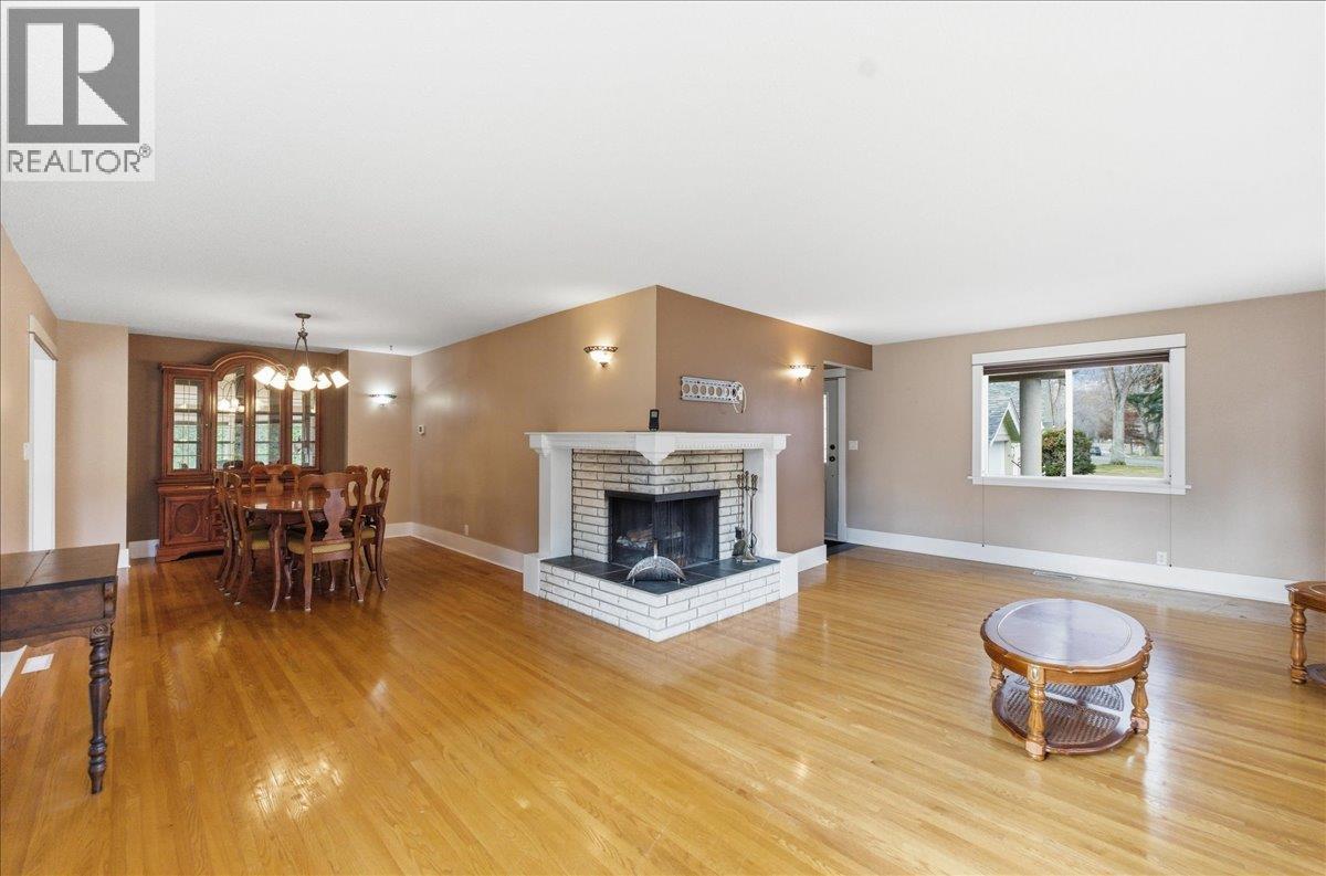 201 Ritchie Avenue, Trail, British Columbia  V1R 1H1 - Photo 6 - 10377562