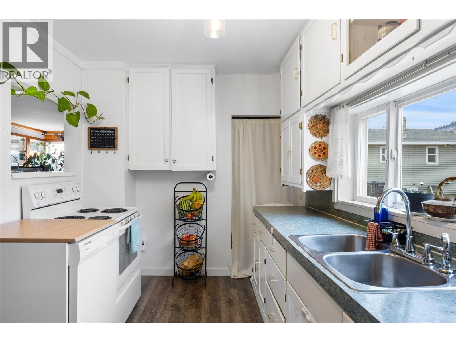 514 Shuswap Avenue, Chase, British Columbia  V0E 1M1 - Photo 11 - 10378006