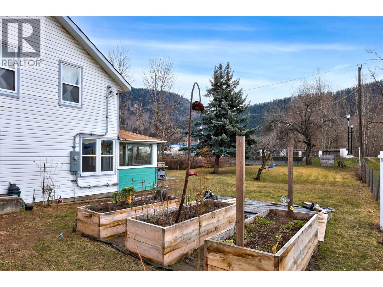 514 Shuswap Avenue, Chase, British Columbia  V0E 1M1 - Photo 27 - 10378006