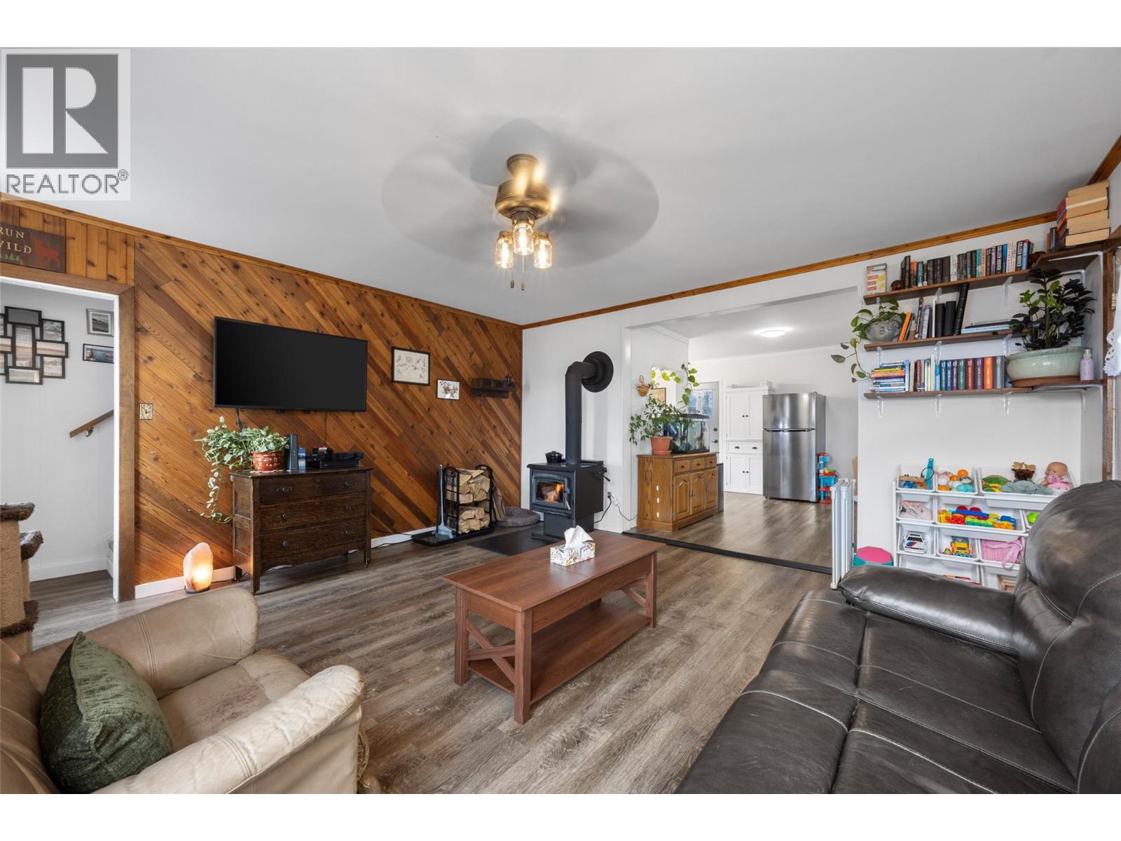 514 Shuswap Avenue, Chase, British Columbia  V0E 1M1 - Photo 5 - 10378006