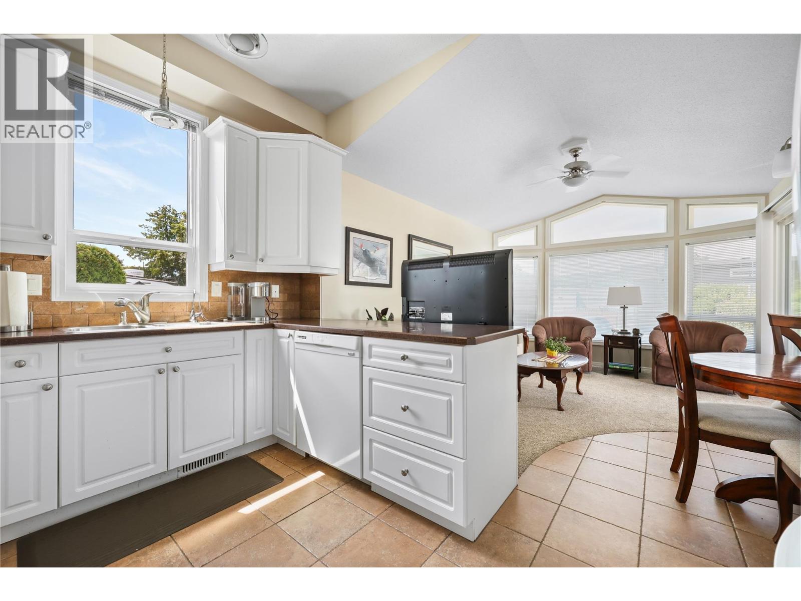 415 Commonwealth Road Unit# 282, Kelowna, British Columbia  V4V 1P4 - Photo 4 - 10376415