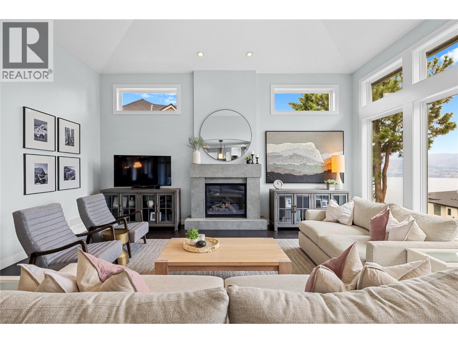 404 Quilchena Crescent, Kelowna, British Columbia  V1W 4W4 - Photo 4 - 10377990