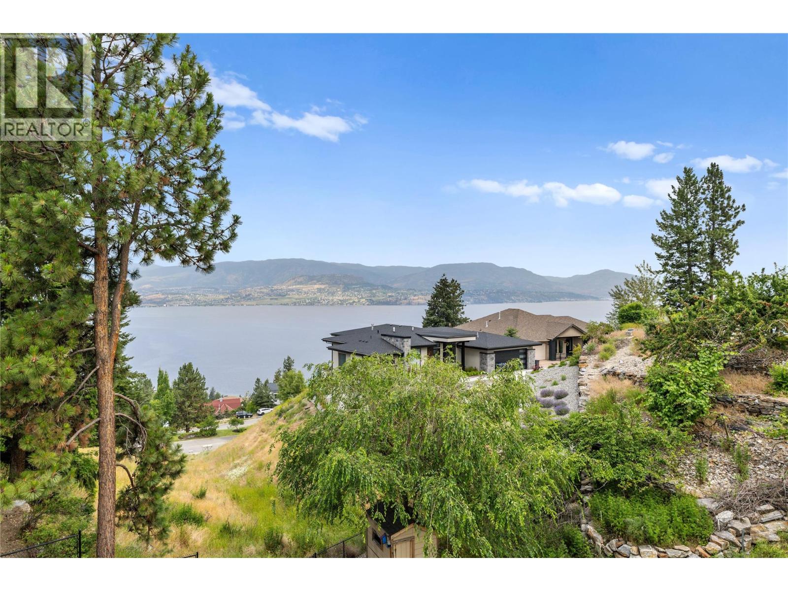 404 Quilchena Crescent, Kelowna, British Columbia  V1W 4W4 - Photo 8 - 10377990