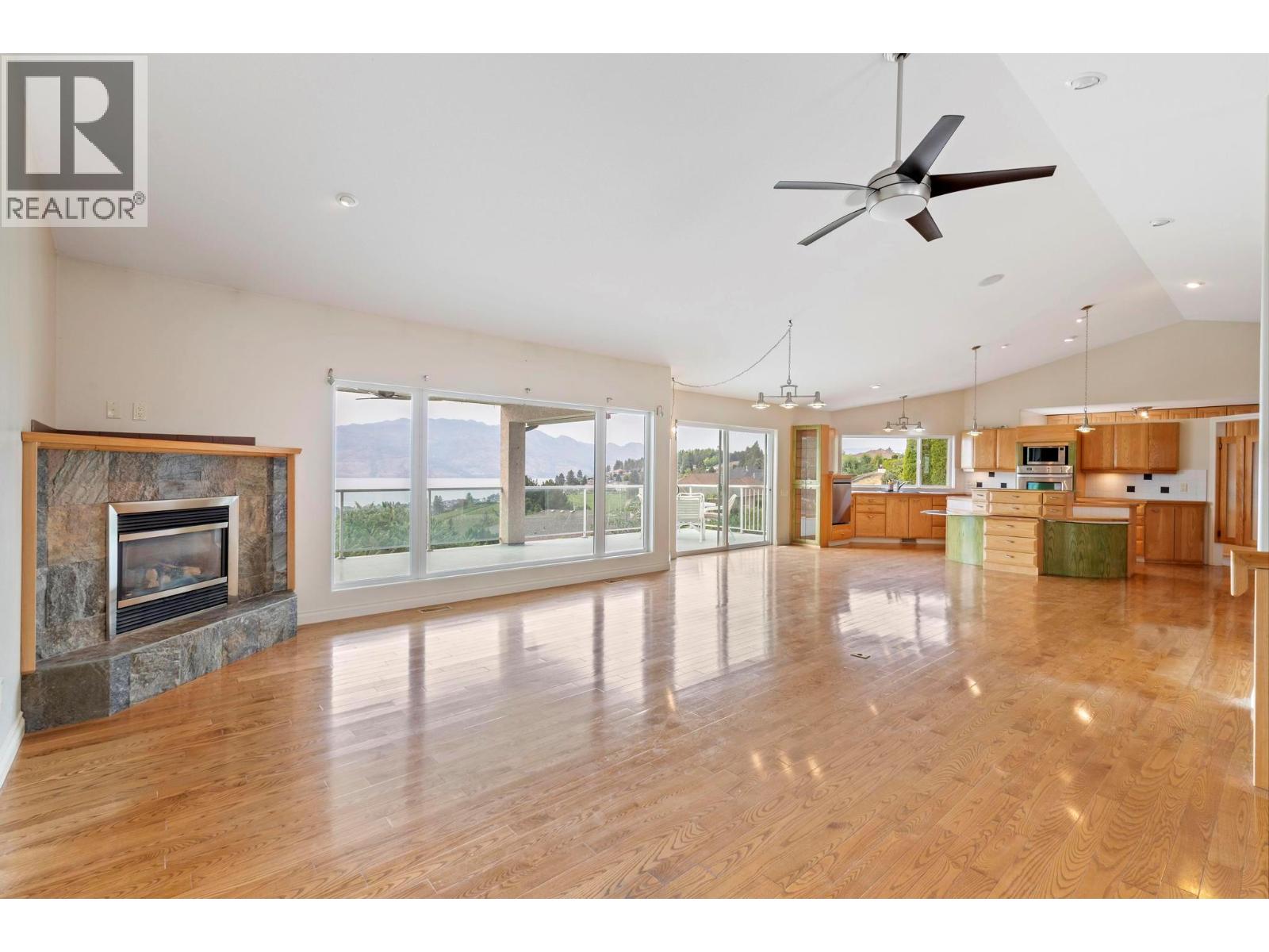 1569 Gregory Road, West Kelowna, British Columbia  V4T 2V7 - Photo 10 - 10377803