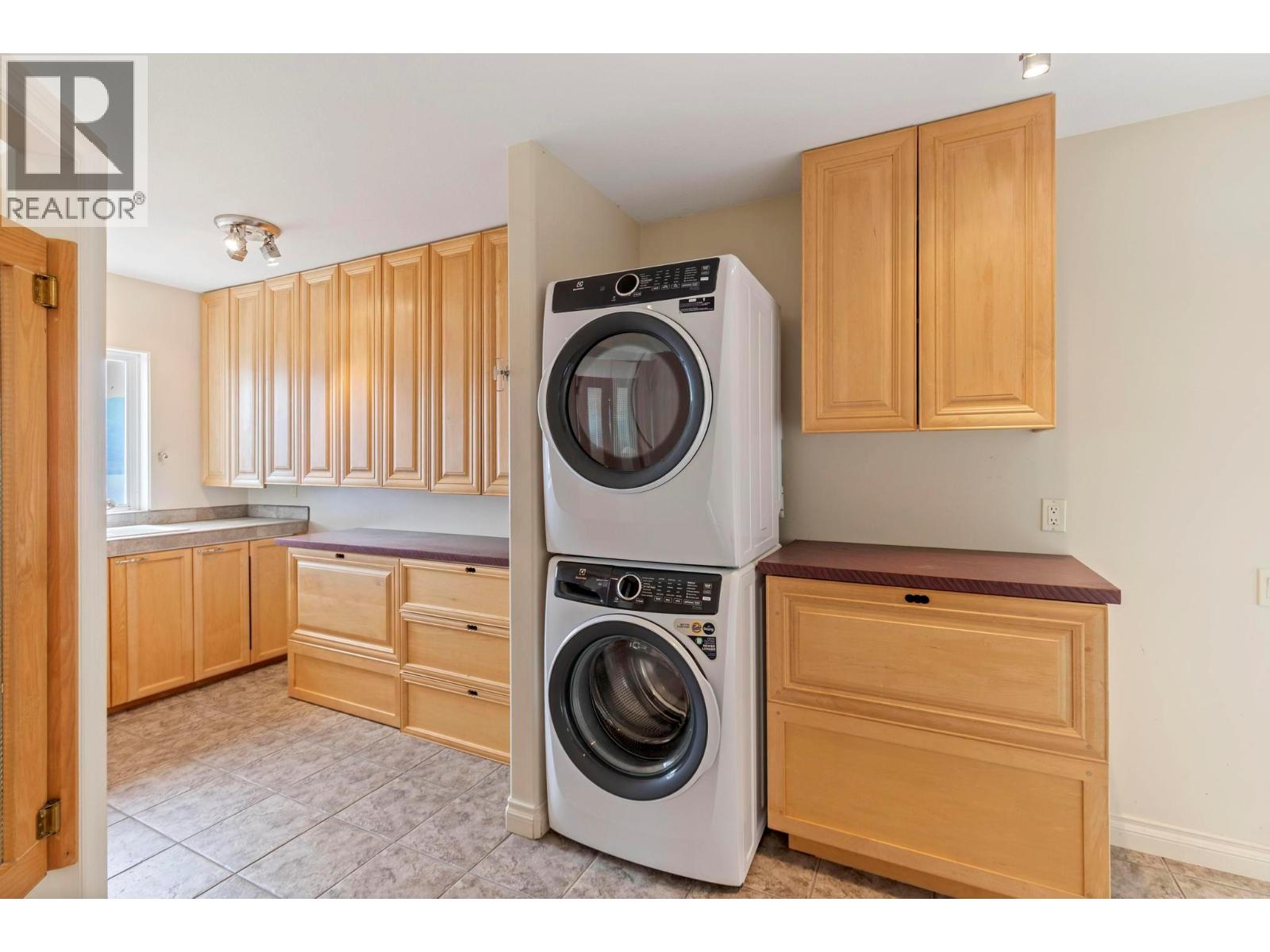 1569 Gregory Road, West Kelowna, British Columbia  V4T 2V7 - Photo 29 - 10377803