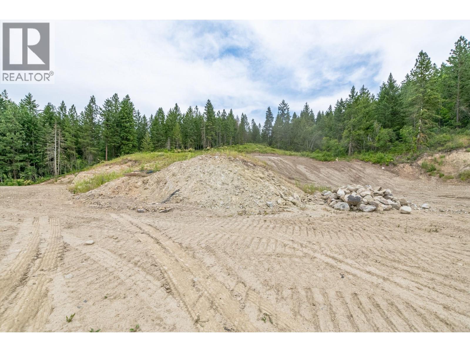 229 Enderby Grindrod Road, Enderby, British Columbia  V0E 1V4 - Photo 14 - 10377712