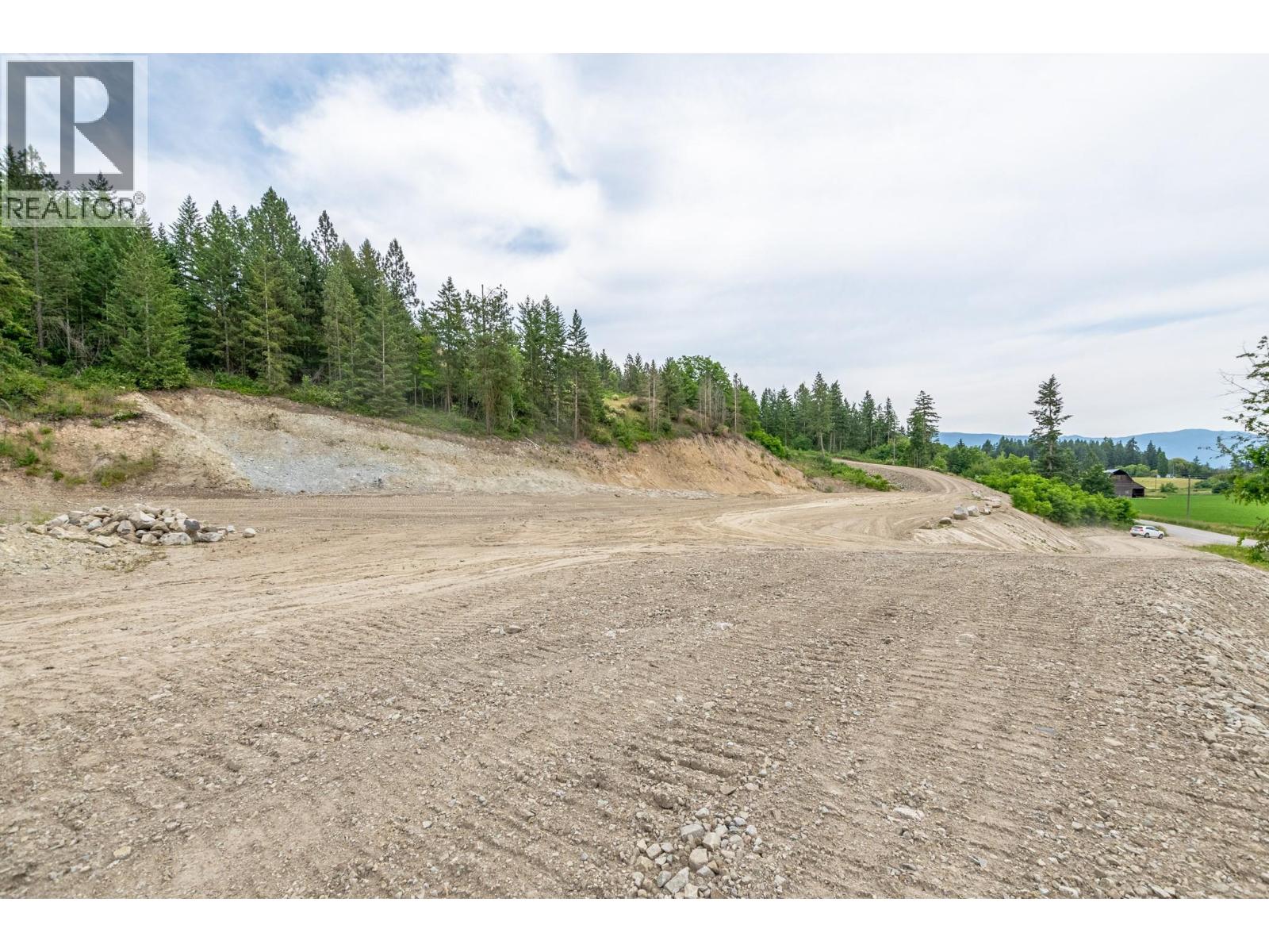 229 Enderby Grindrod Road, Enderby, British Columbia  V0E 1V4 - Photo 16 - 10377712