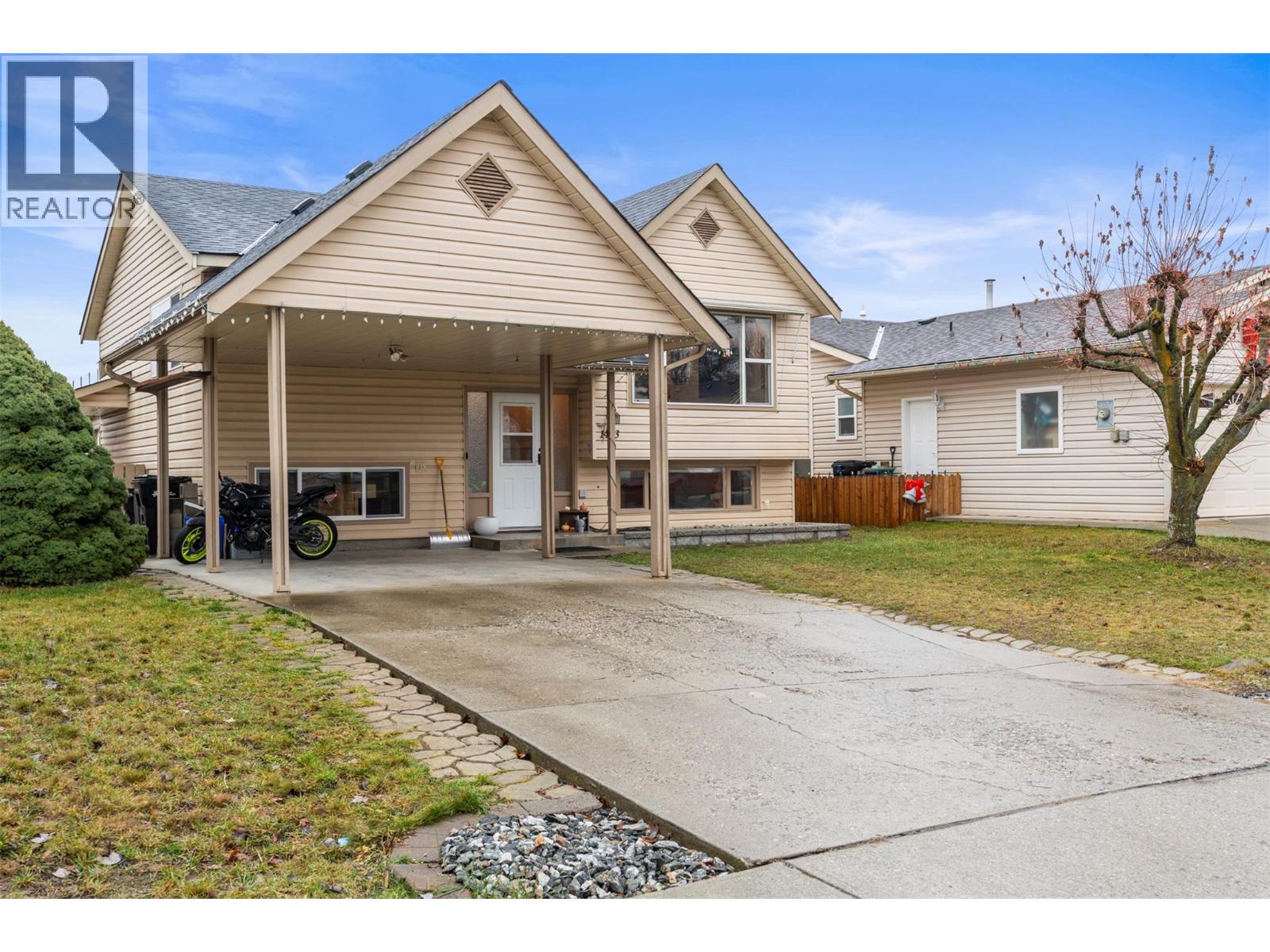 1413 12th Street, Vernon, British Columbia  V1T 2S6 - Photo 1 - 10378122