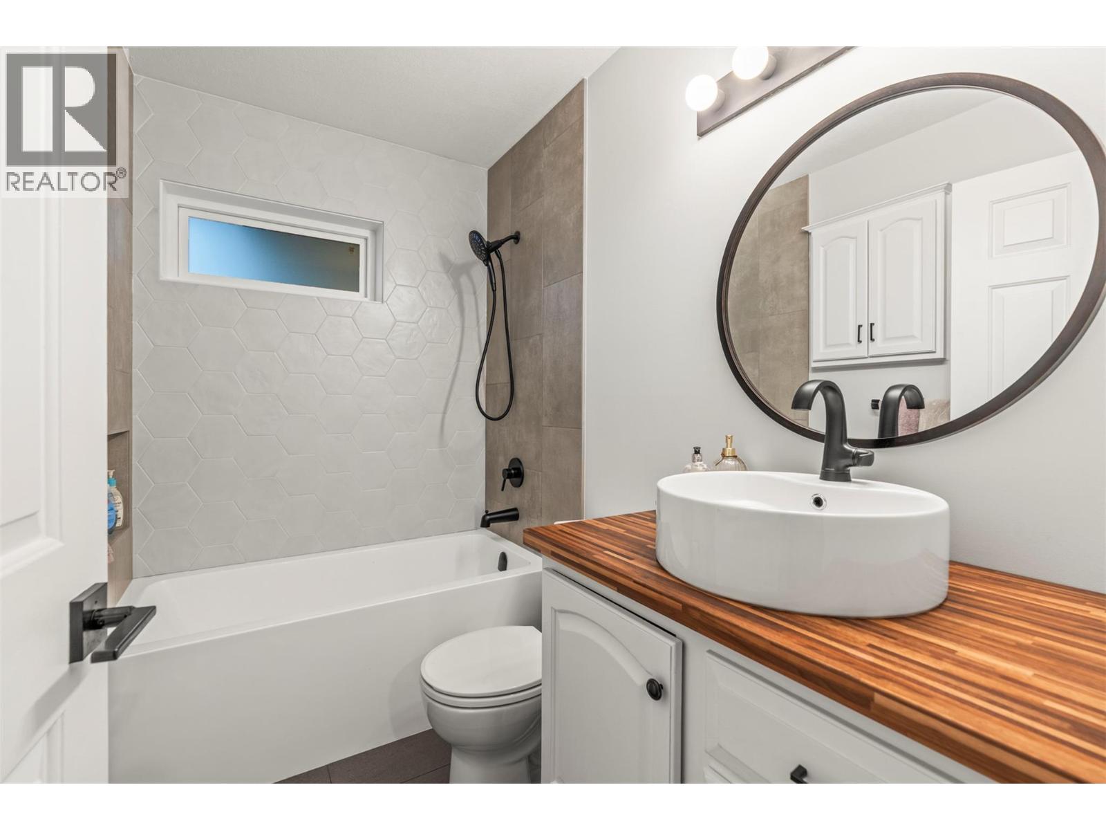 1413 12th Street, Vernon, British Columbia  V1T 2S6 - Photo 23 - 10378122