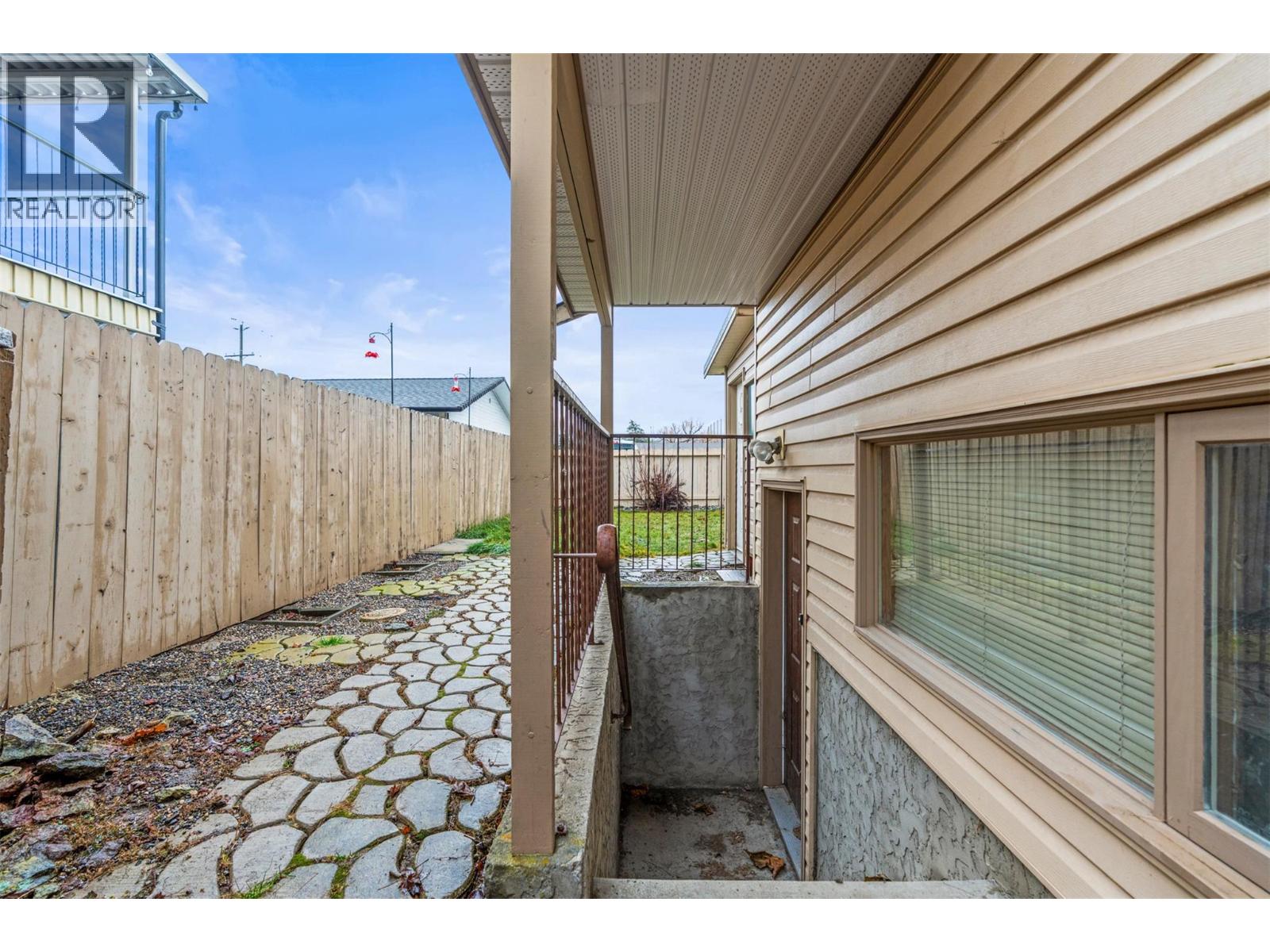 1413 12th Street, Vernon, British Columbia  V1T 2S6 - Photo 43 - 10378122