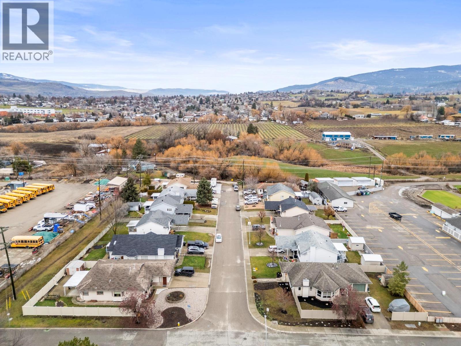 1413 12th Street, Vernon, British Columbia  V1T 2S6 - Photo 52 - 10378122