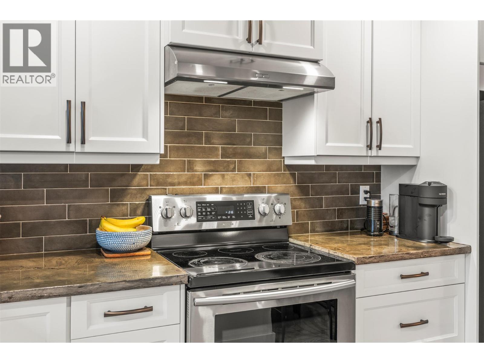 1413 12th Street, Vernon, British Columbia  V1T 2S6 - Photo 9 - 10378122