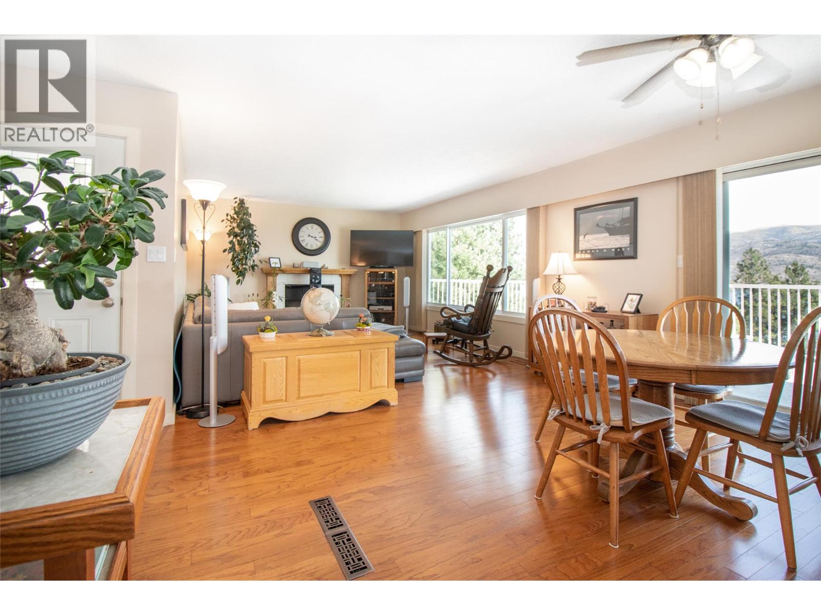 6335 Topham Place, Peachland, British Columbia  V0H 1X0 - Photo 18 - 10378118