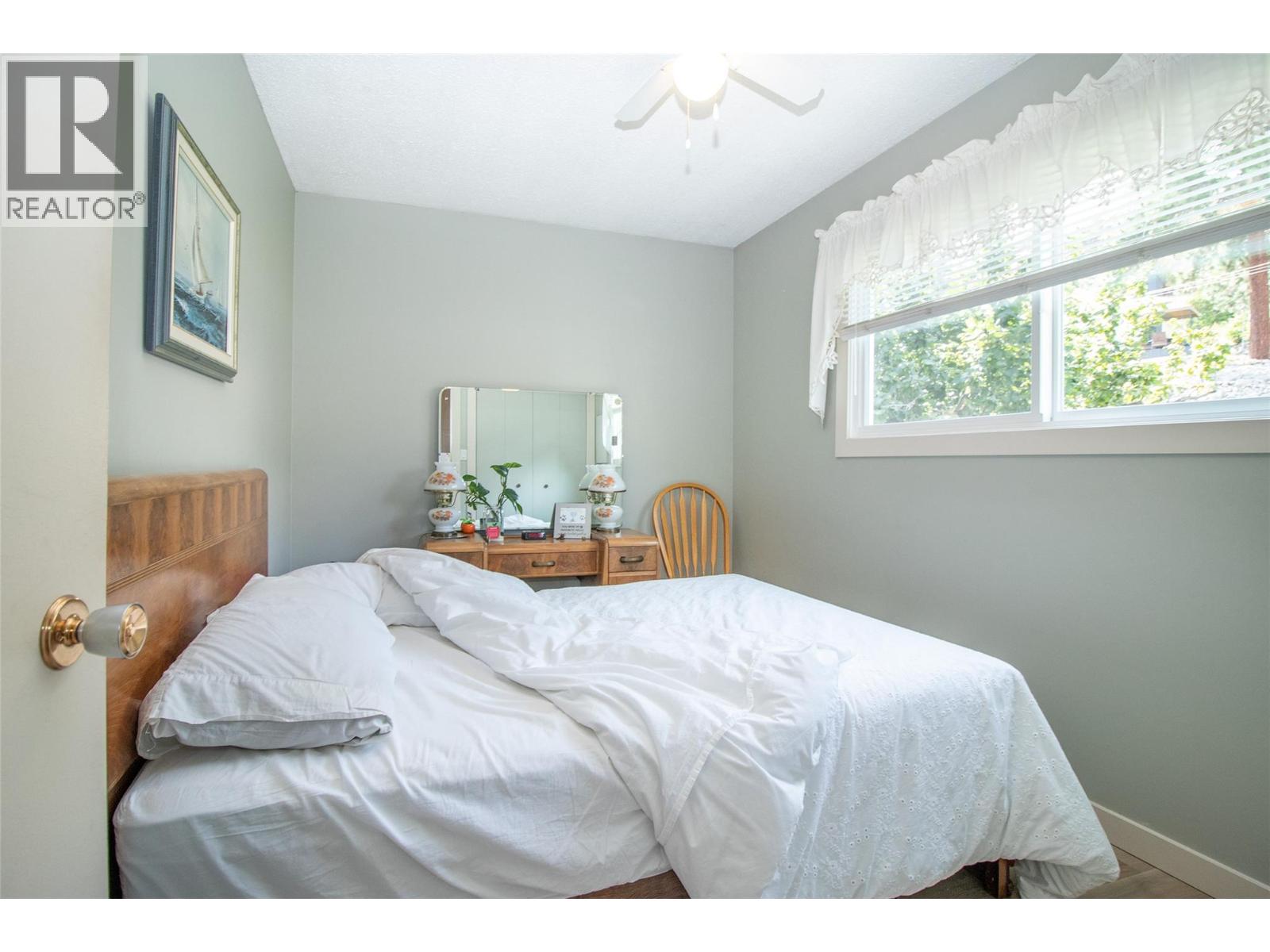 6335 Topham Place, Peachland, British Columbia  V0H 1X0 - Photo 21 - 10378118