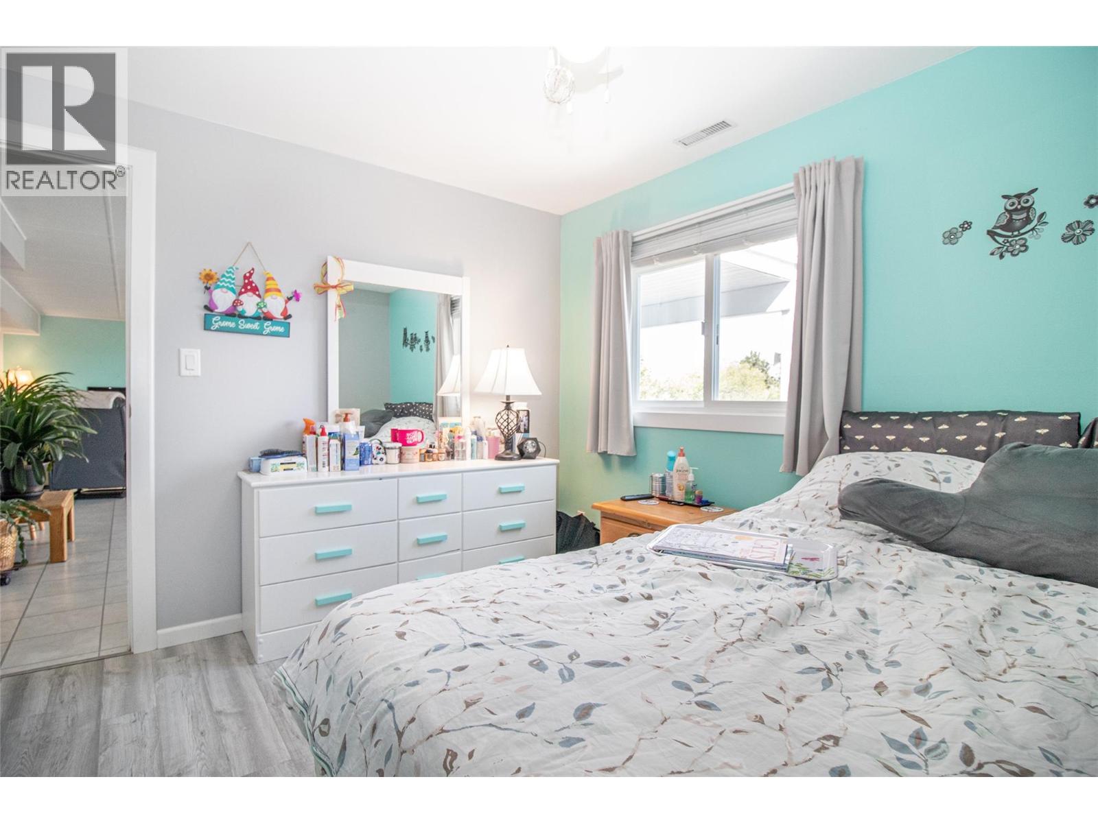 6335 Topham Place, Peachland, British Columbia  V0H 1X0 - Photo 30 - 10378118