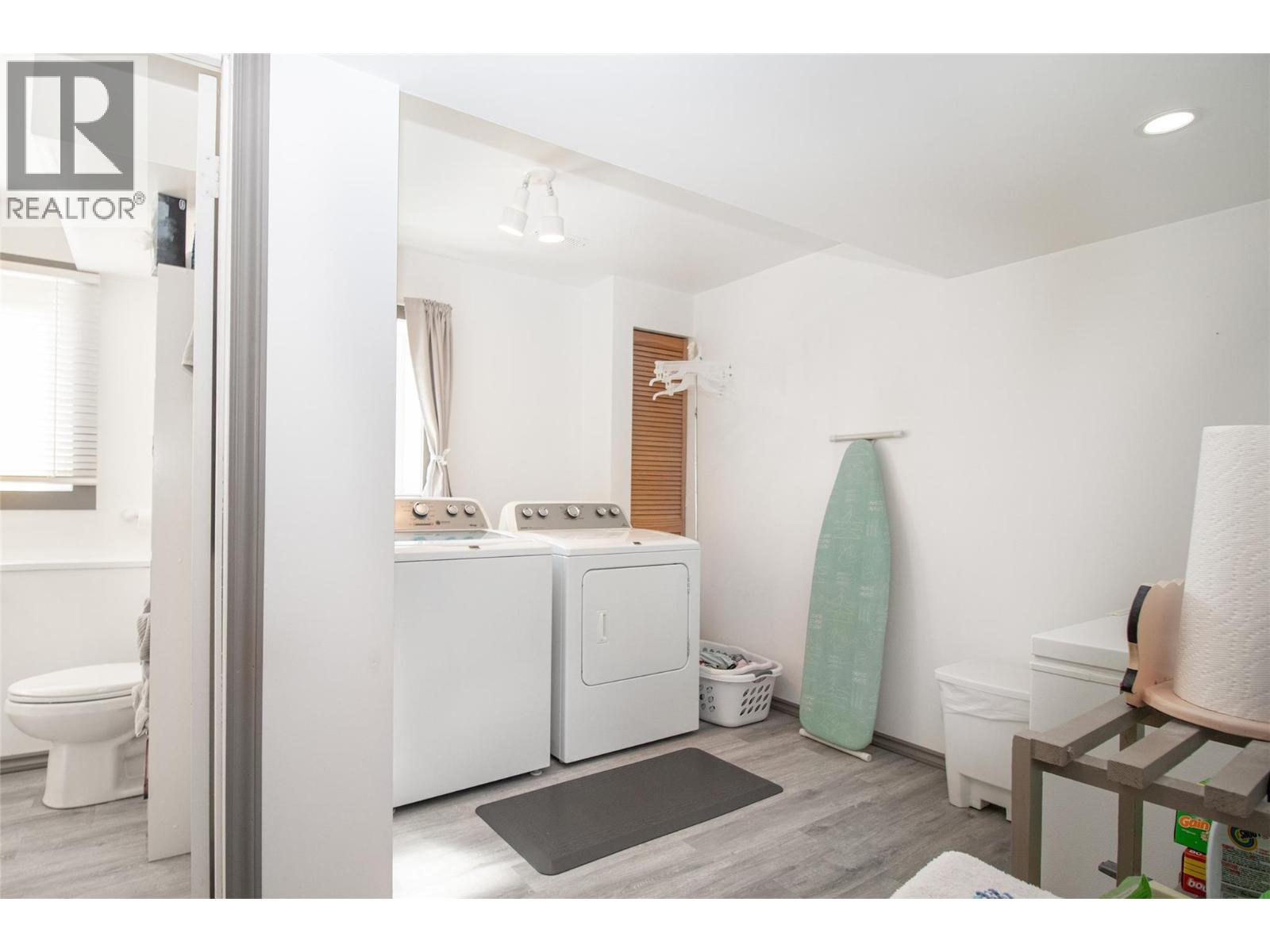 6335 Topham Place, Peachland, British Columbia  V0H 1X0 - Photo 31 - 10378118