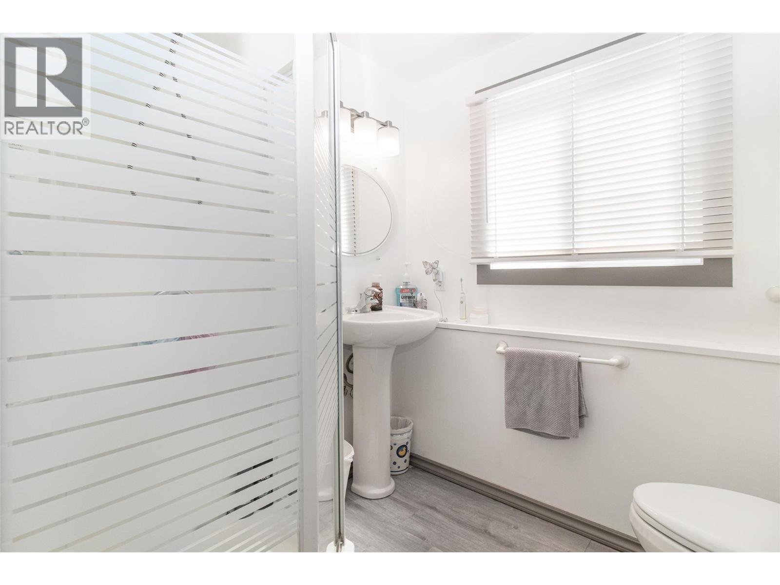 6335 Topham Place, Peachland, British Columbia  V0H 1X0 - Photo 32 - 10378118