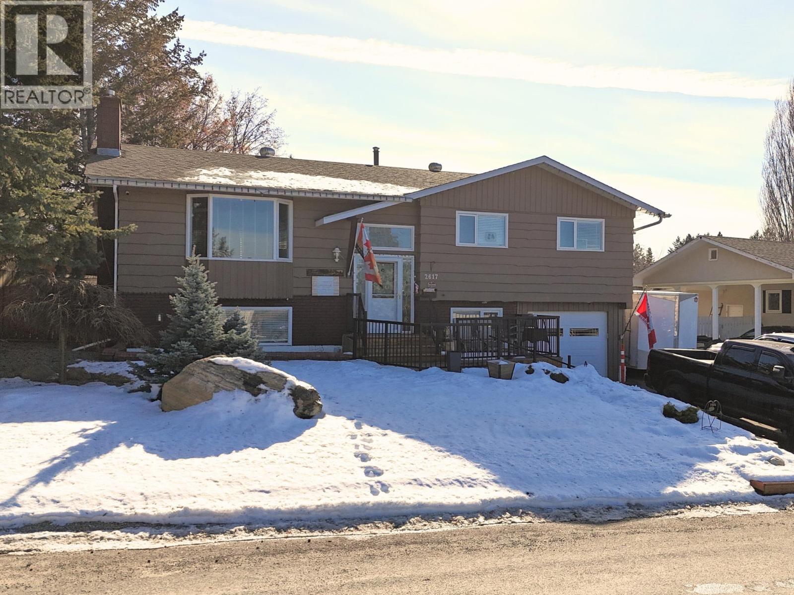 2617 5th Street S, Cranbrook, British Columbia  V1C 4W9 - Photo 3 - 10377884