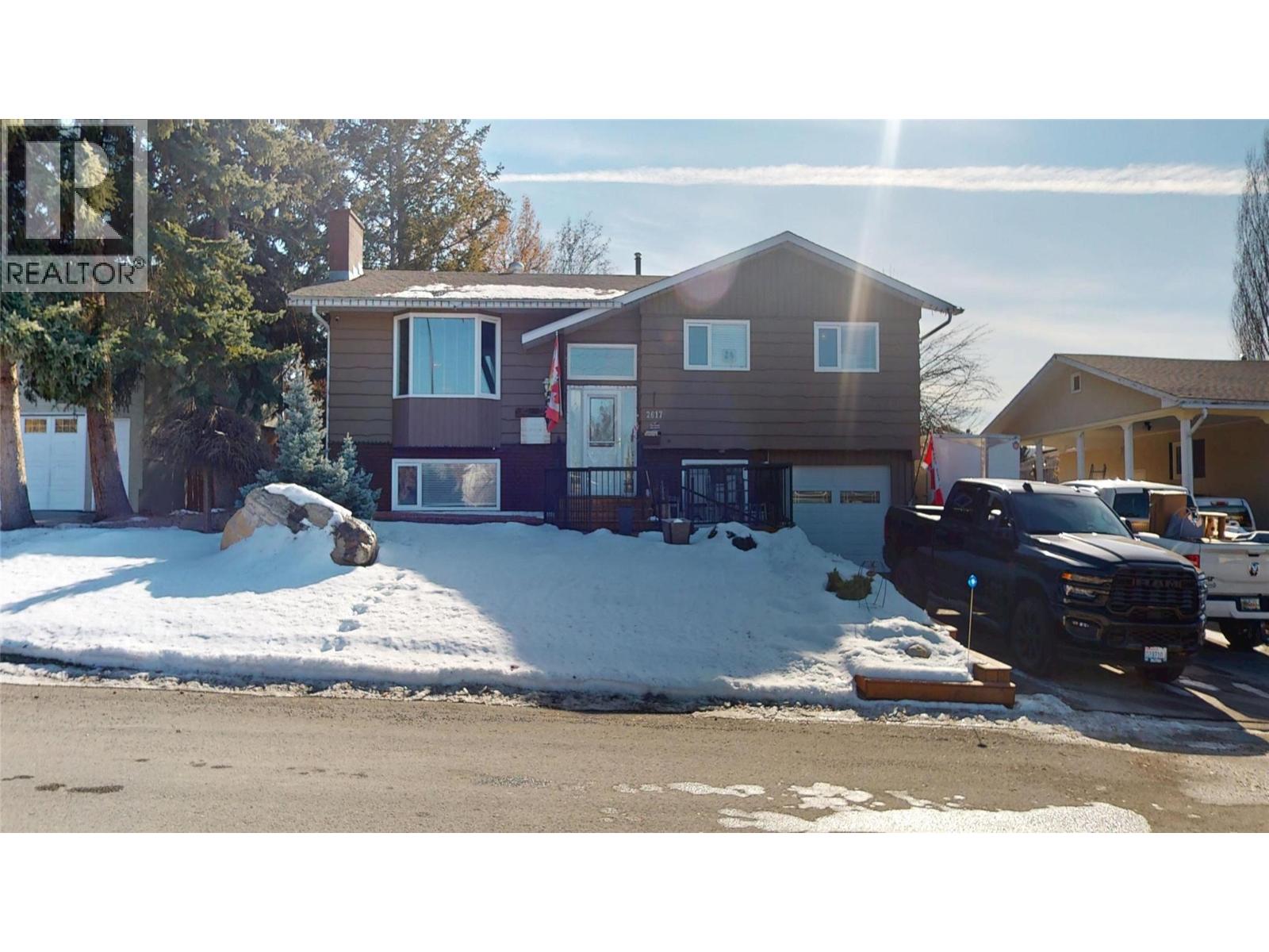 2617 5th Street S, Cranbrook, British Columbia  V1C 4W9 - Photo 4 - 10377884