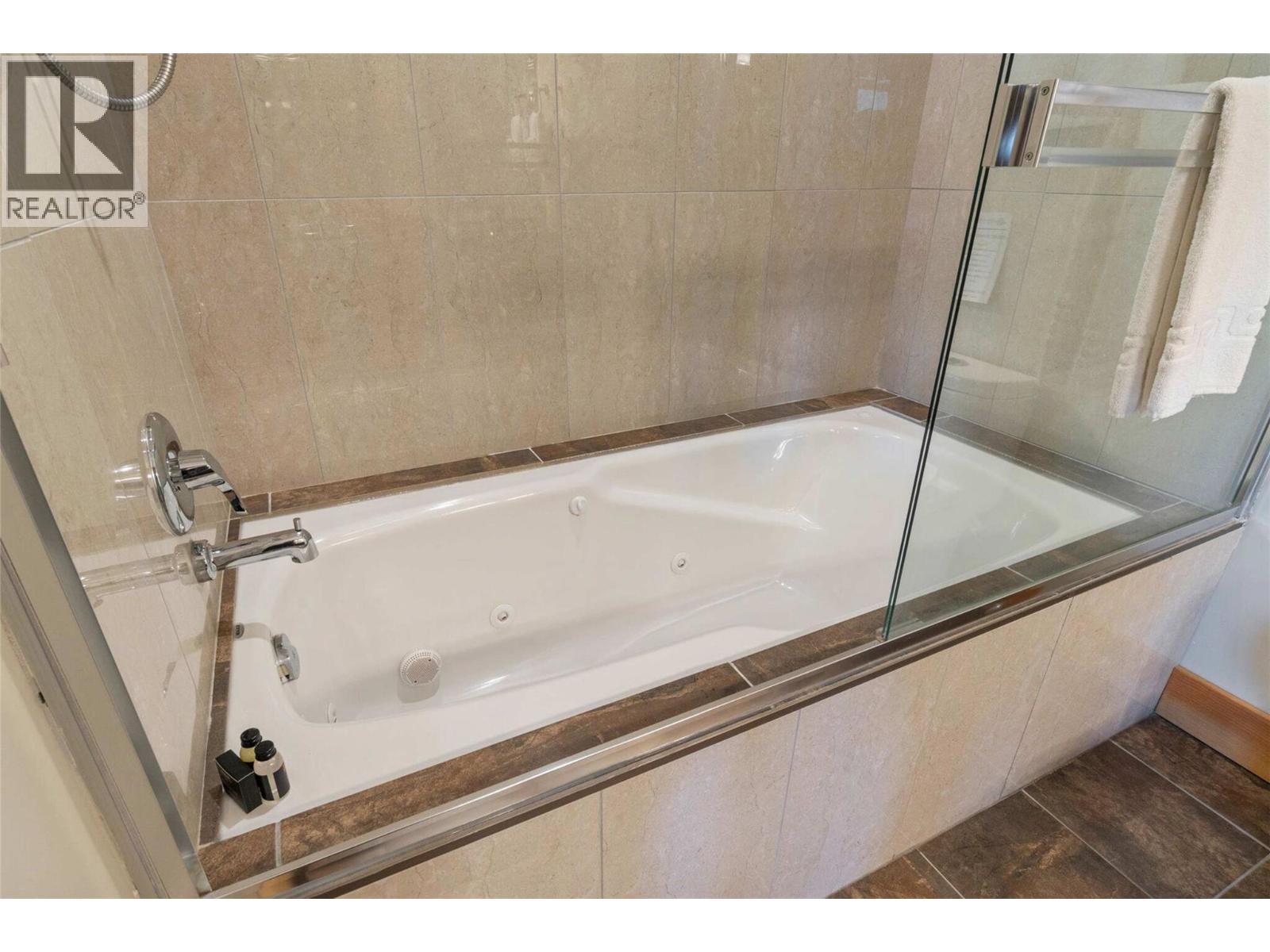 2479 Eagle Bay Road Unit# 1, Blind Bay, British Columbia  V0E 1H1 - Photo 20 - 10377595