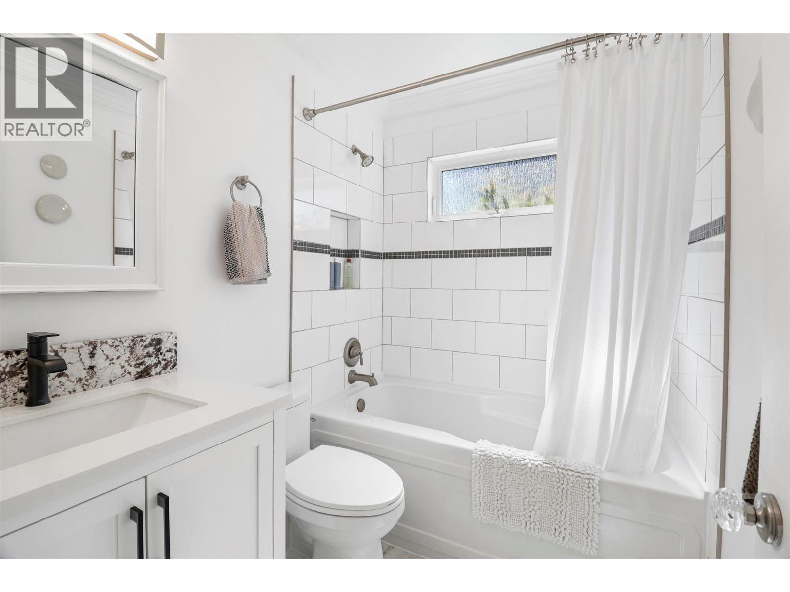 1060 Pleasant Street, Kamloops, British Columbia  V2C 3B8 - Photo 16 - 10377190