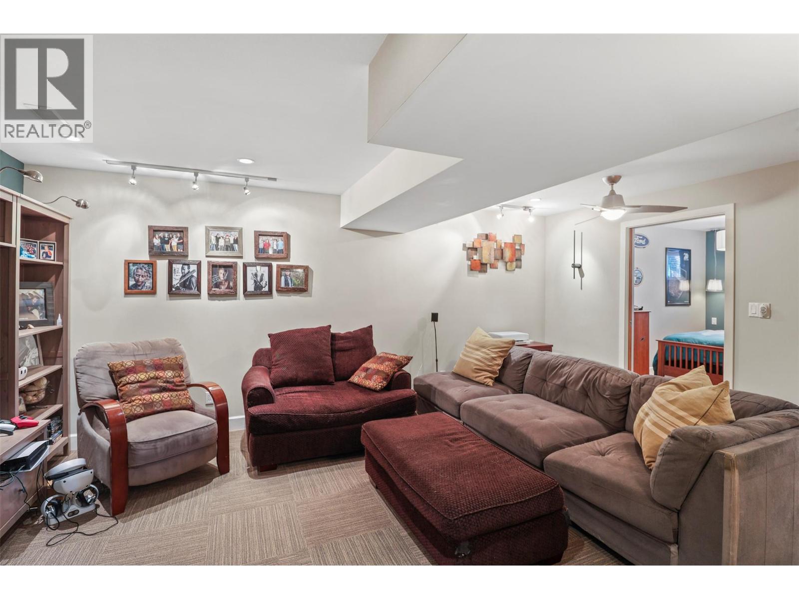 1060 Pleasant Street, Kamloops, British Columbia  V2C 3B8 - Photo 37 - 10377190