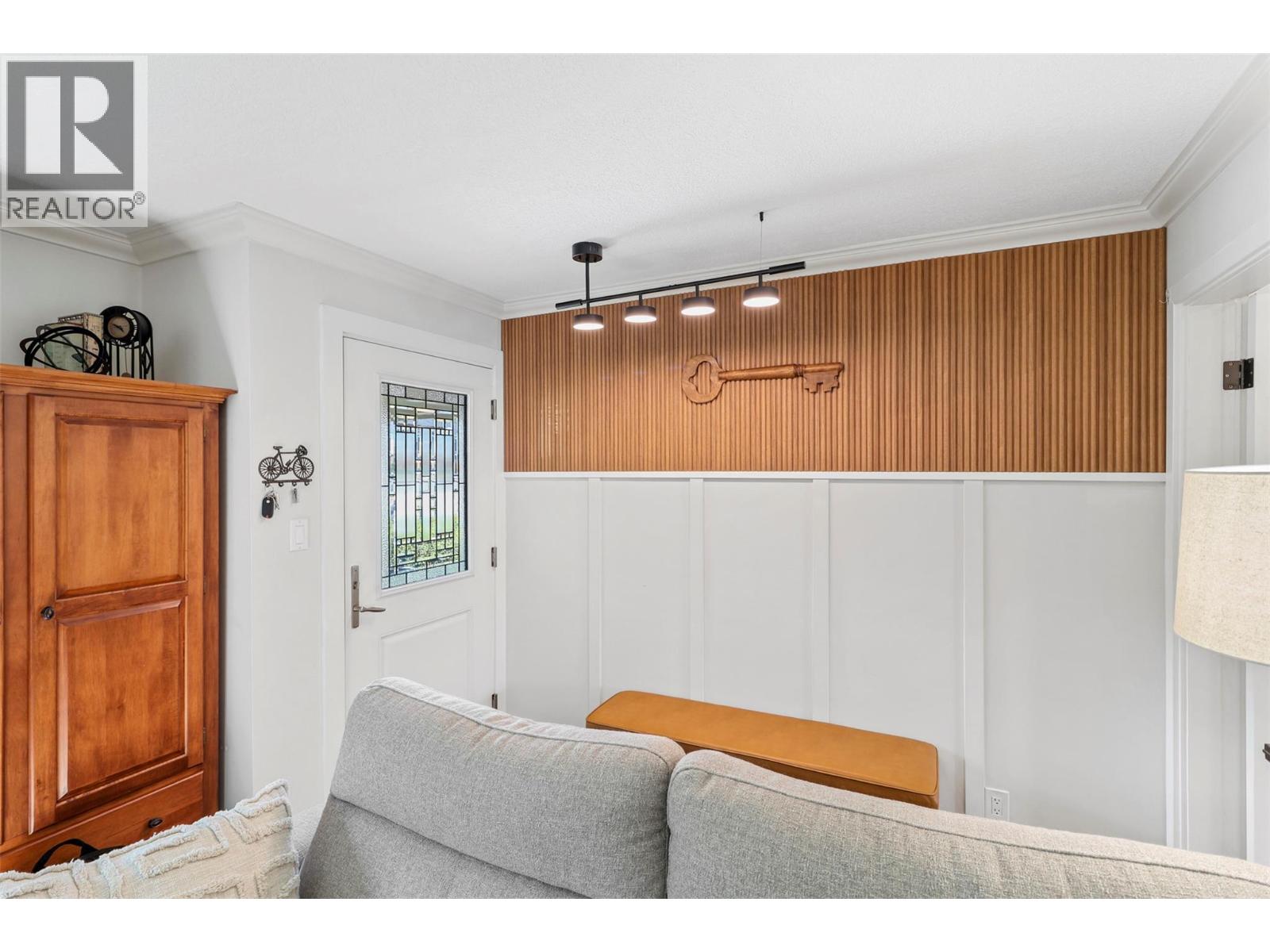 1060 Pleasant Street, Kamloops, British Columbia  V2C 3B8 - Photo 6 - 10377190