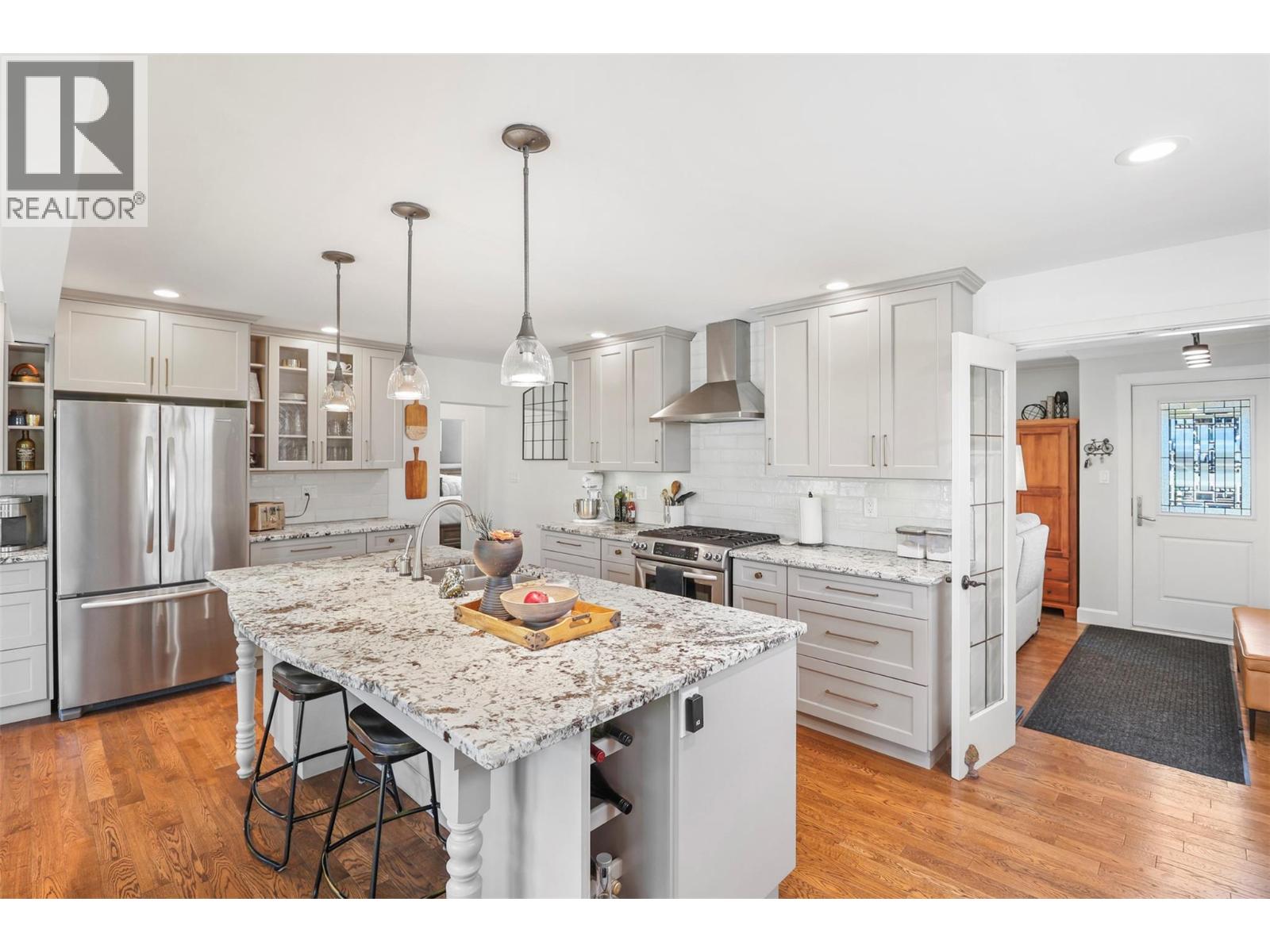 1060 Pleasant Street, Kamloops, British Columbia  V2C 3B8 - Photo 8 - 10377190