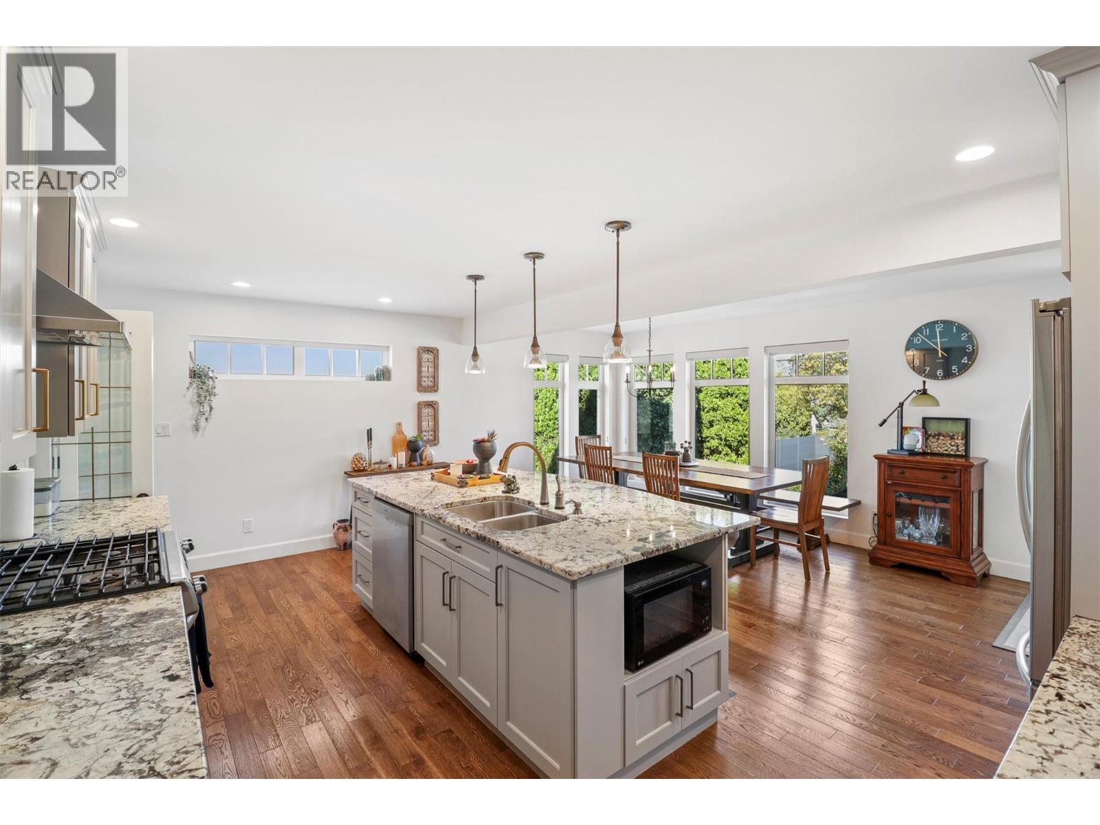 1060 Pleasant Street, Kamloops, British Columbia  V2C 3B8 - Photo 9 - 10377190