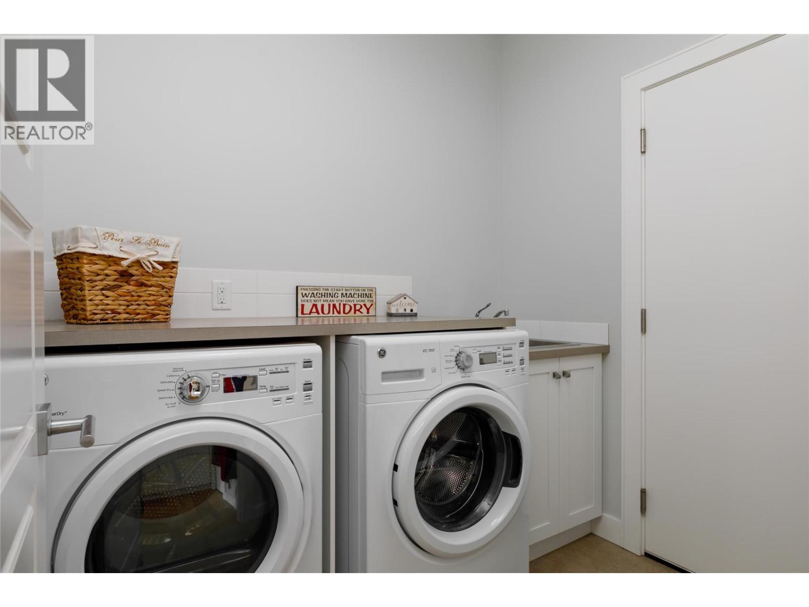 145 Whitetail Ridge, Vernon, British Columbia  V1H 2L7 - Photo 8 - 10377937