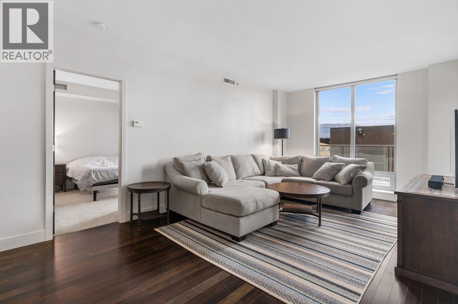 2040 Springfield Road Unit# 303, Kelowna, British Columbia  V1Y 9N7 - Photo 3 - 10377351