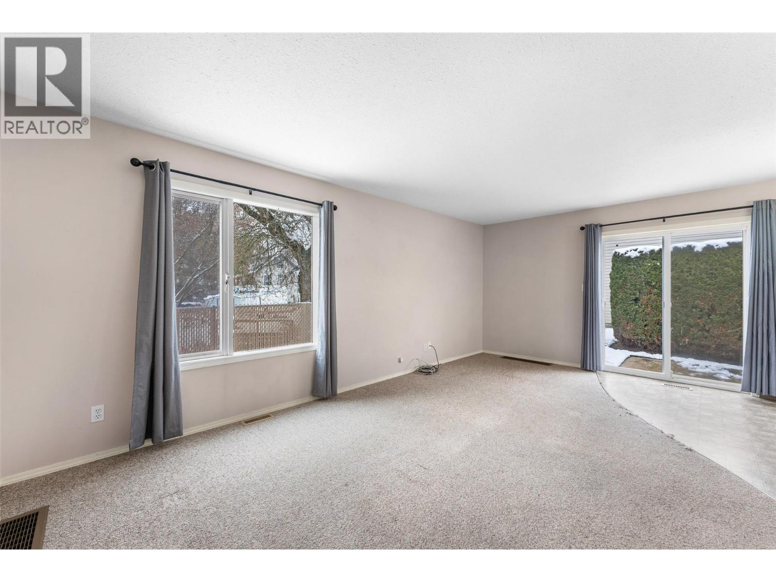 600 10 Street Sw Unit# 5, Salmon Arm, British Columbia  V1E 1J7 - Photo 10 - 10378020