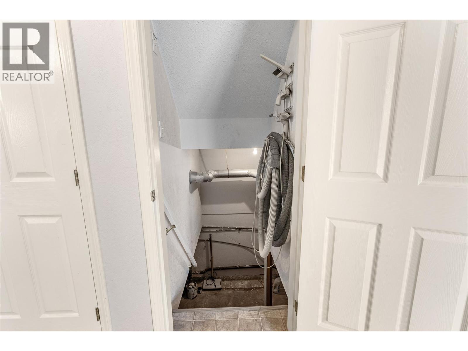 600 10 Street Sw Unit# 5, Salmon Arm, British Columbia  V1E 1J7 - Photo 22 - 10378020